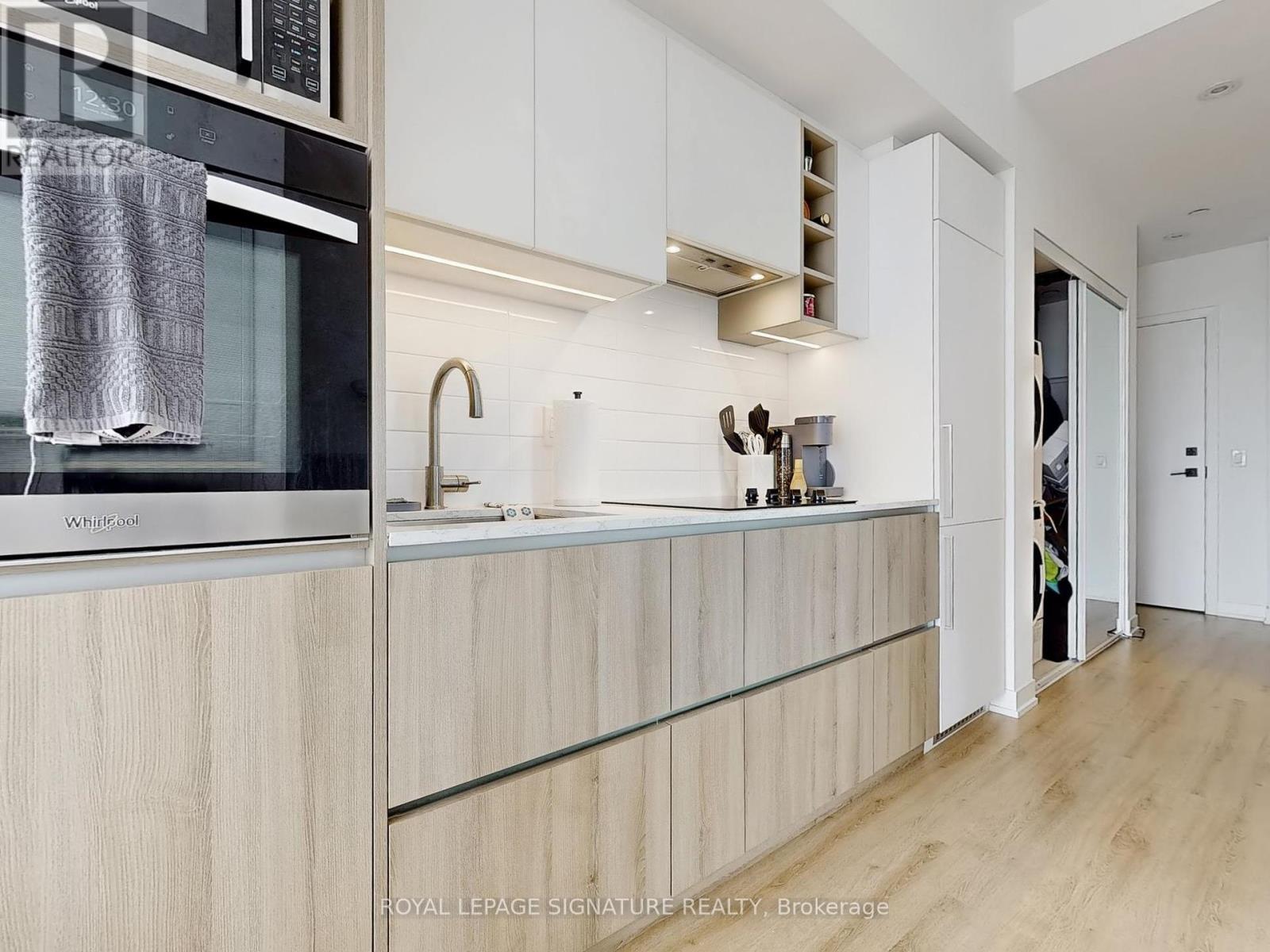 1006 - 319 Jarvis Street, Toronto (Moss Park), Ontario  M5B 0C8 - Photo 19 - C12206614