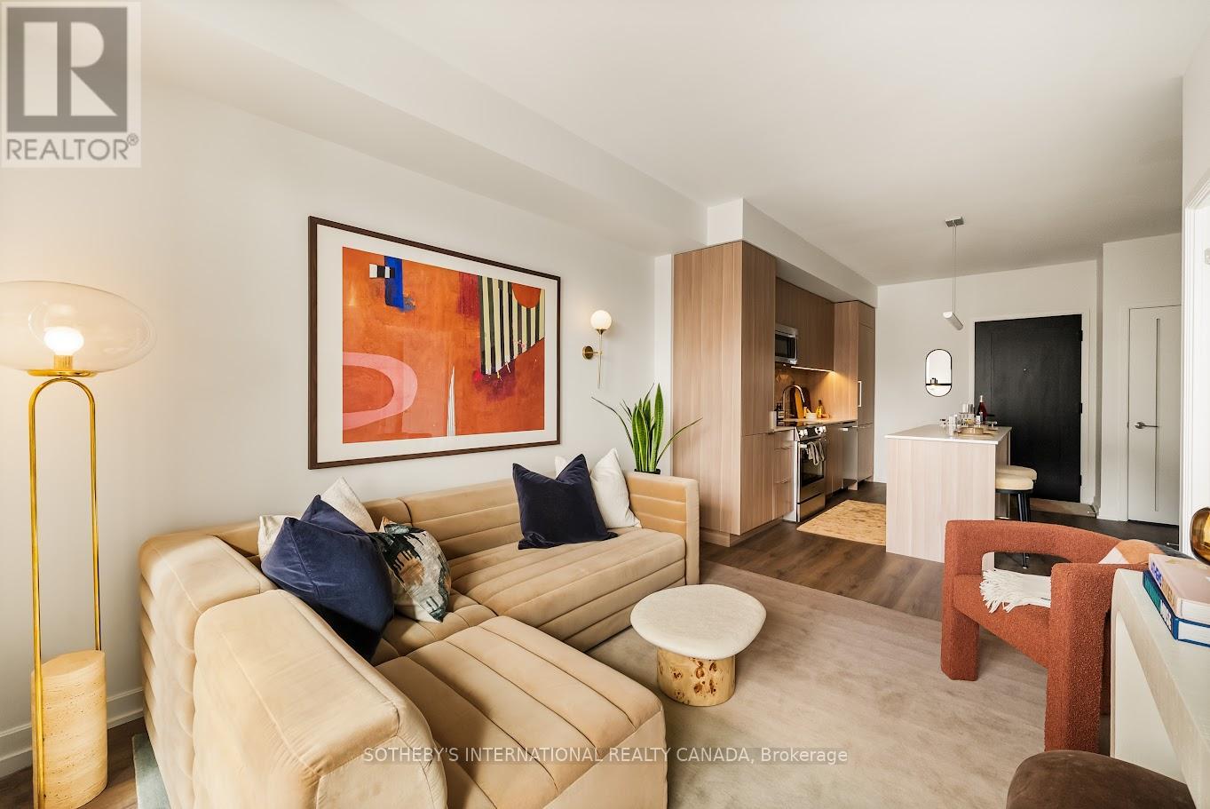622 - 88 Bathurst Street, Toronto, Ontario  M5V 0W8 - Photo 1 - C12206659