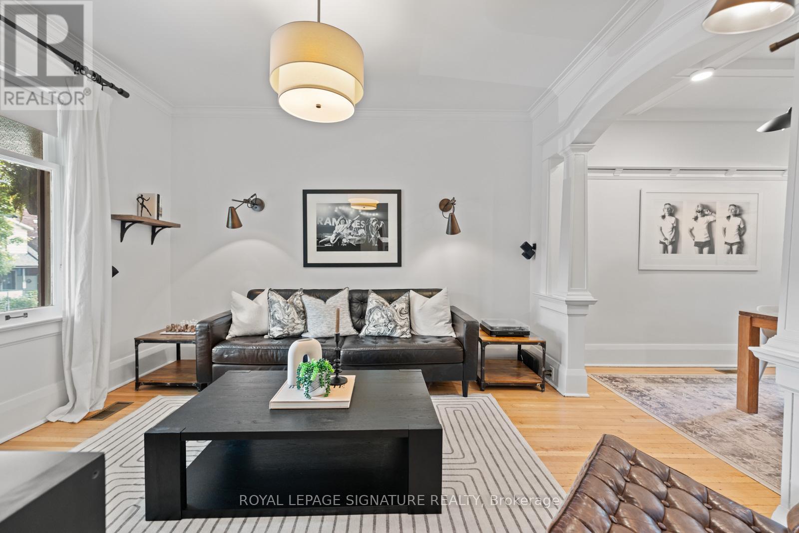 247 Highfield Road, Toronto, Ontario  M4L 2V4 - Photo 4 - E12206600