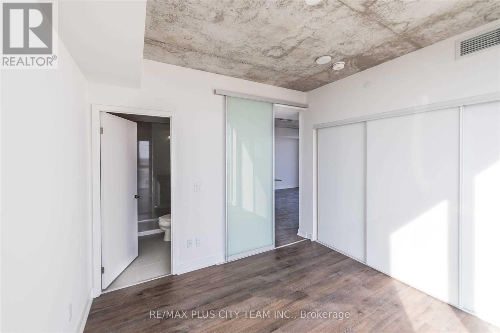 1504 - 15 Baseball Place, Toronto, Ontario  M4M 0E6 - Photo 8 - E12206608
