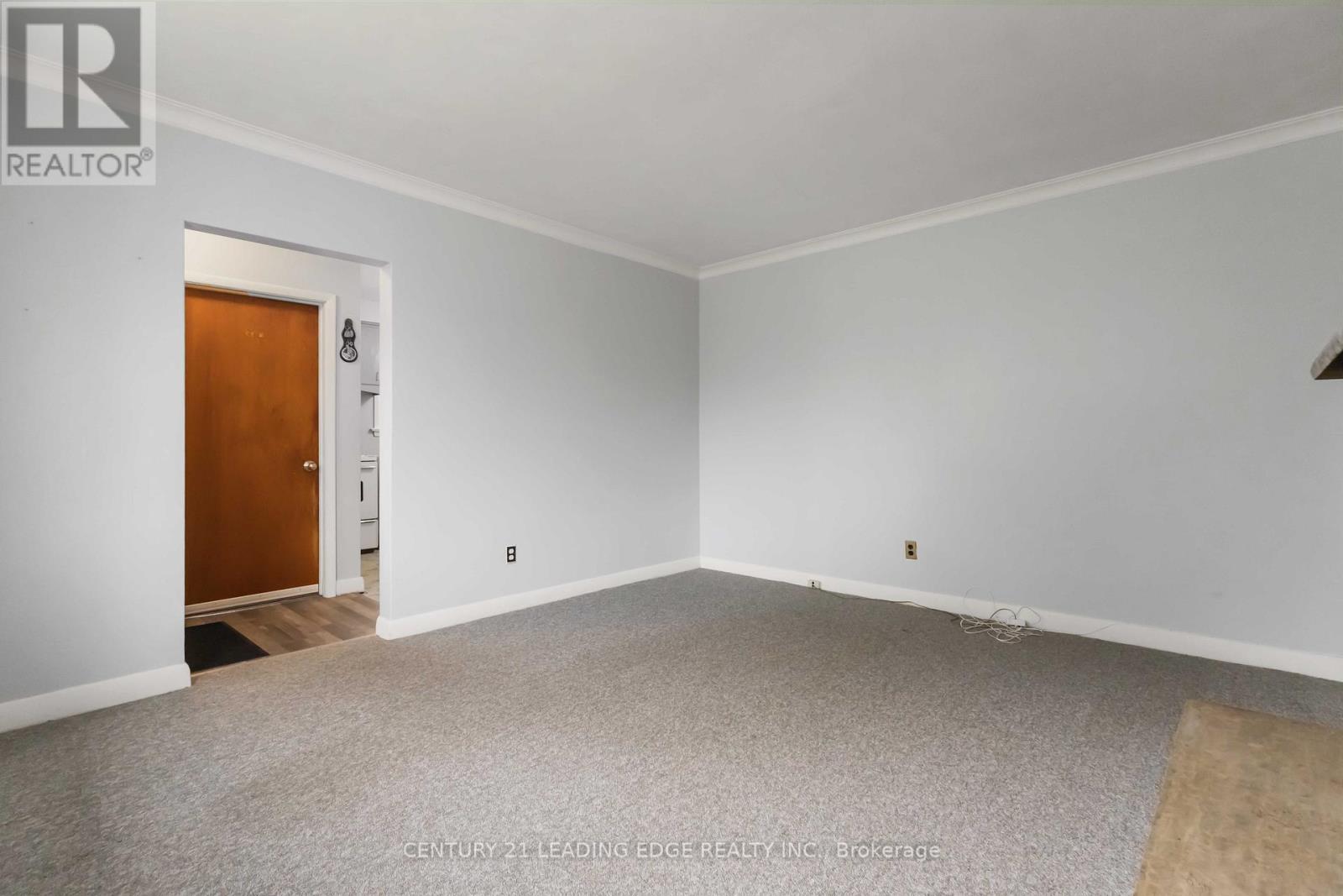 9 Euclid Avenue, Toronto (Highland Creek), Ontario  M1C 1J7 - Photo 6 - E12206734
