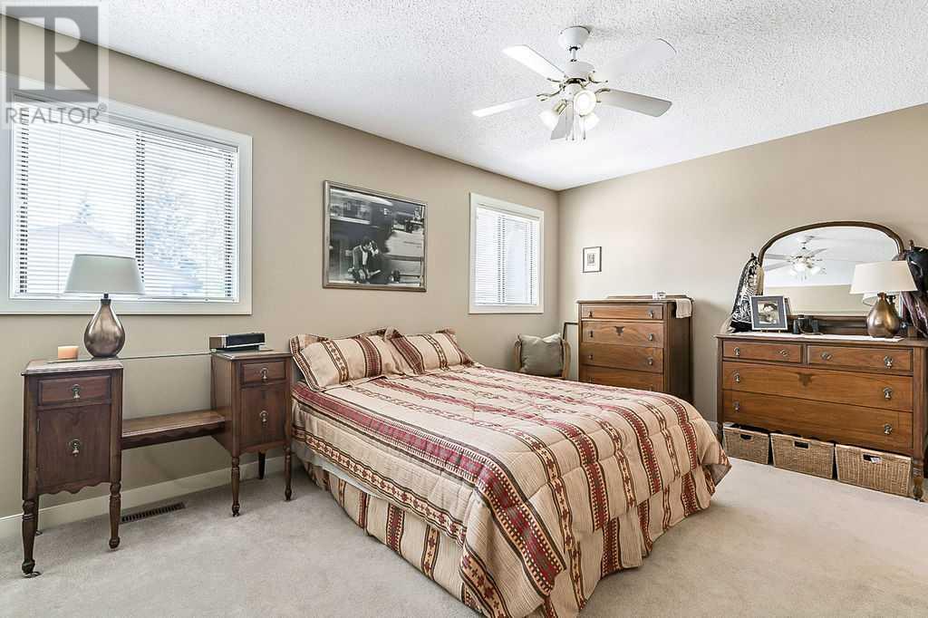 86 Glamis Gardens Sw, Calgary, Alberta  T3E 6S4 - Photo 22 - A2228751