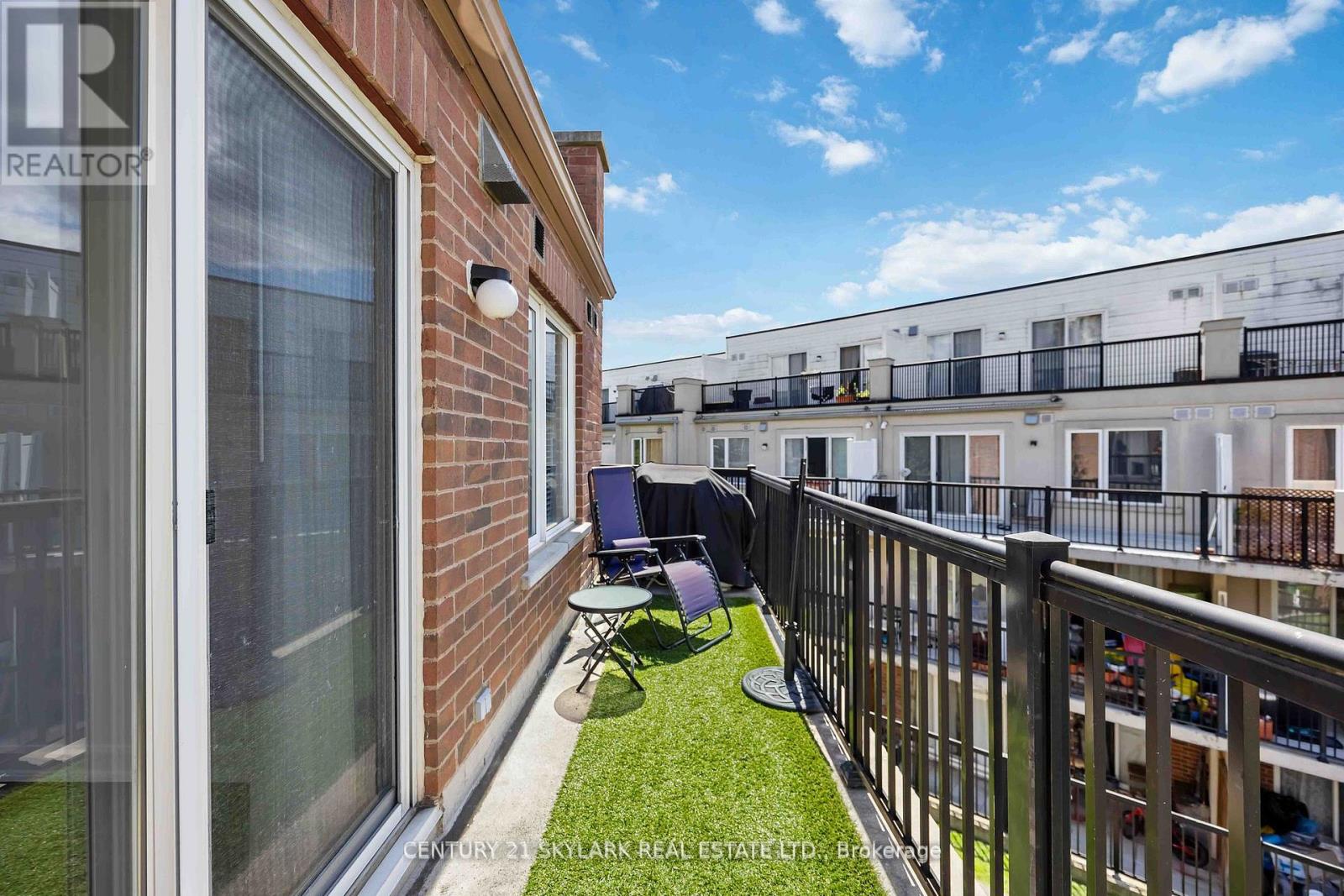 2027 - 3043 Finch Avenue, Toronto, Ontario  M9M 0A4 - Photo 28 - W12204617