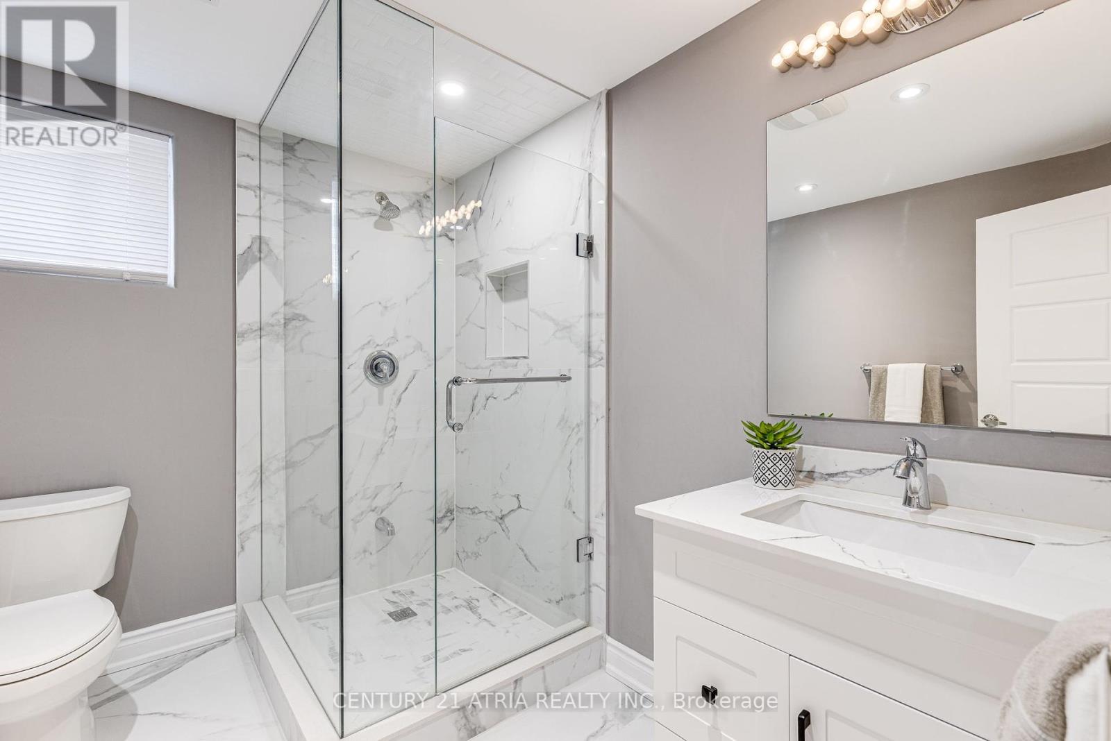 122 Degraaf Crescent, Aurora, Ontario  L4G 0X2 - Photo 33 - N12206565