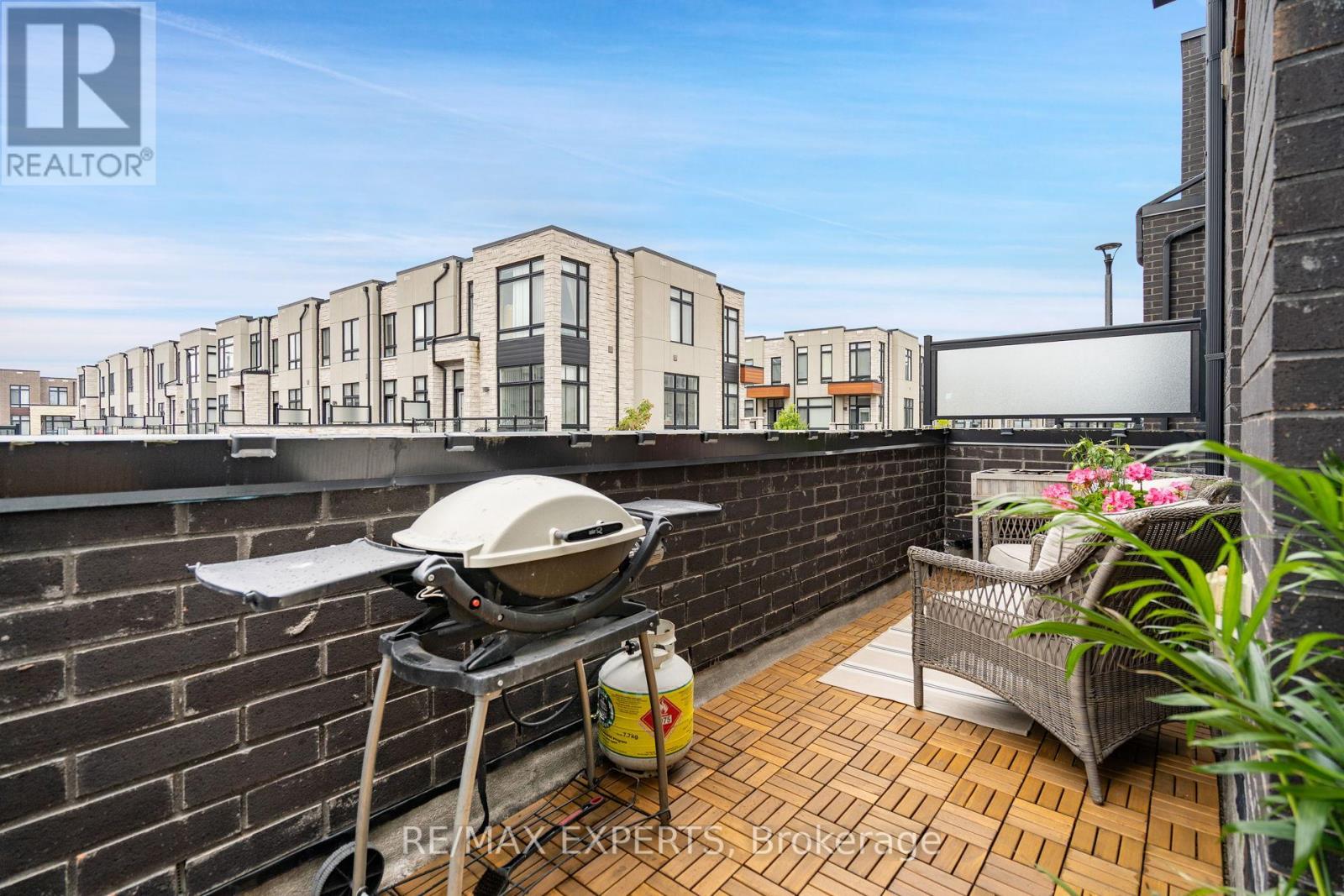 155 Carpaccio Avenue, Vaughan, Ontario  L4H 4R6 - Photo 11 - N12206632