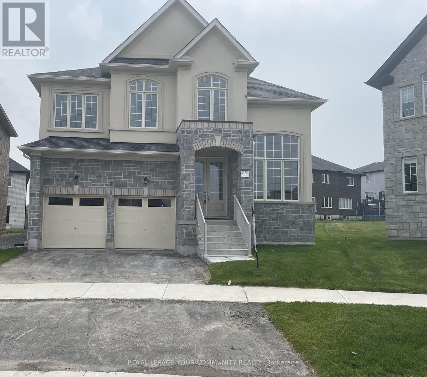 7 Dawn Blossom Drive, Georgina, Ontario  L4P 0H4 - Photo 1 - N12206705