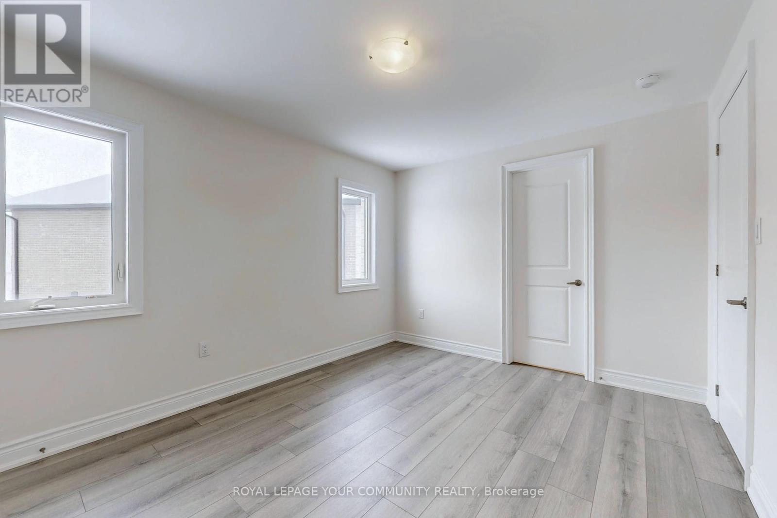 7 Dawn Blossom Drive, Georgina, Ontario  L4P 0H4 - Photo 17 - N12206705