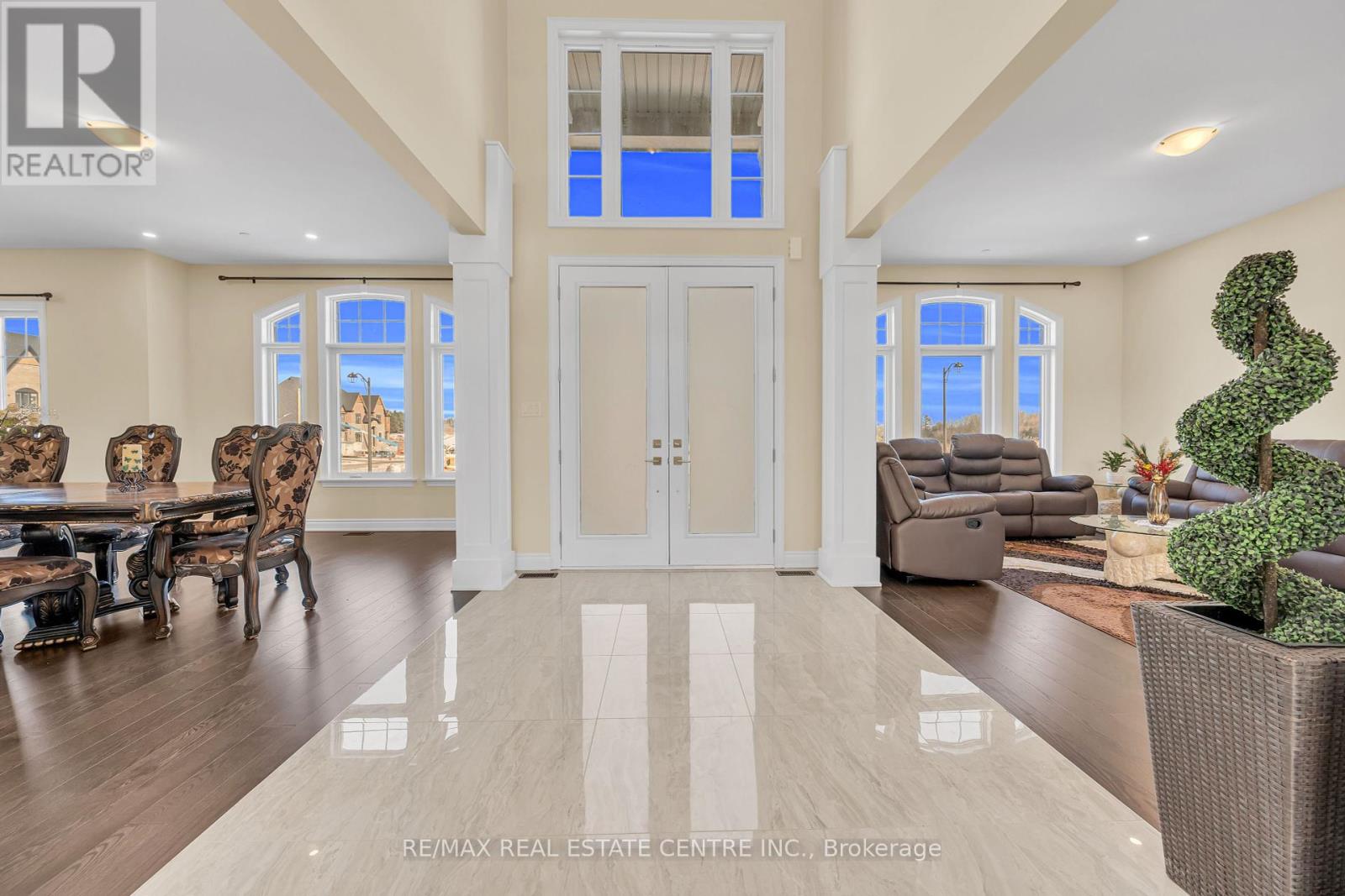 86 Green Gables Crescent, Whitchurch-Stouffville, Ontario  L4A 5G4 - Photo 10 - N12206723