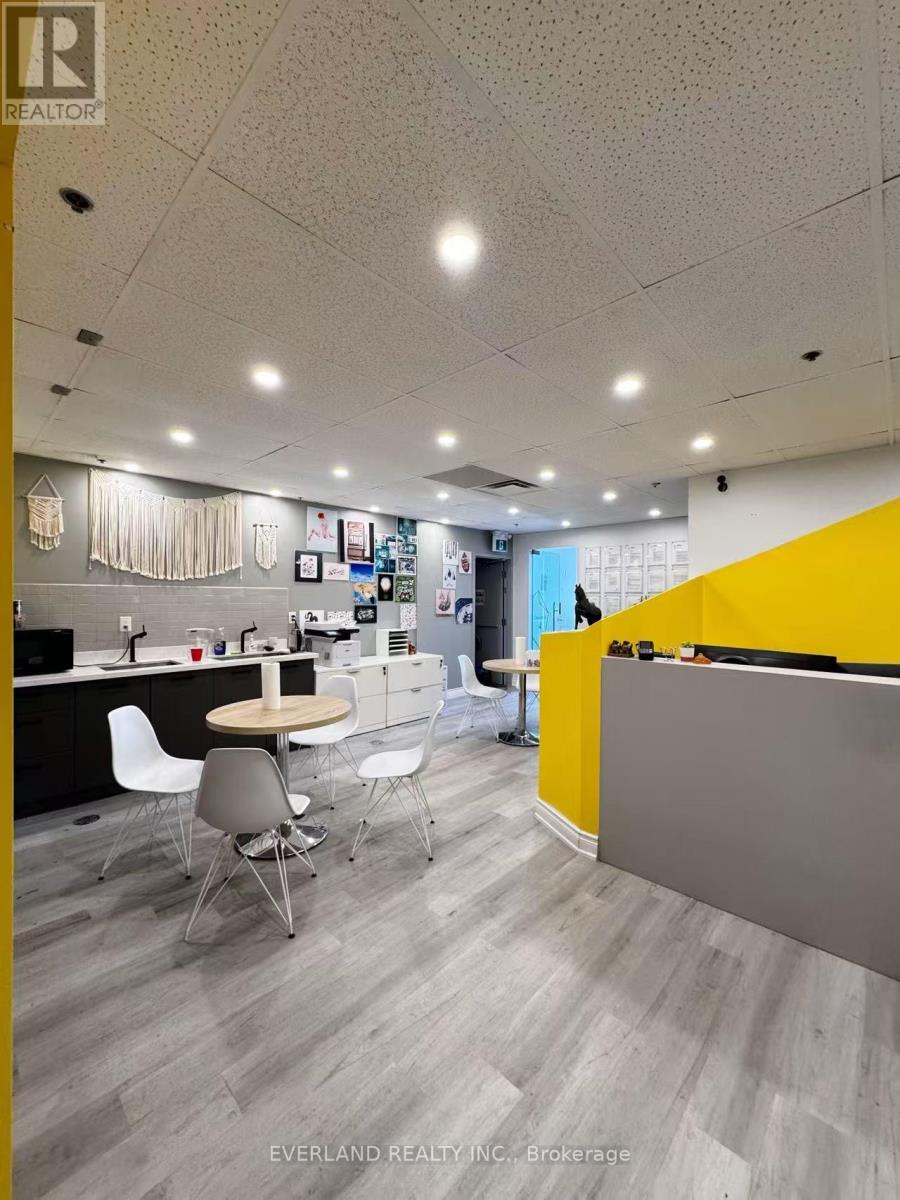 201 - 7077 Kennedy Road, Markham, Ontario  L3R 0N8 - Photo 3 - N12206761