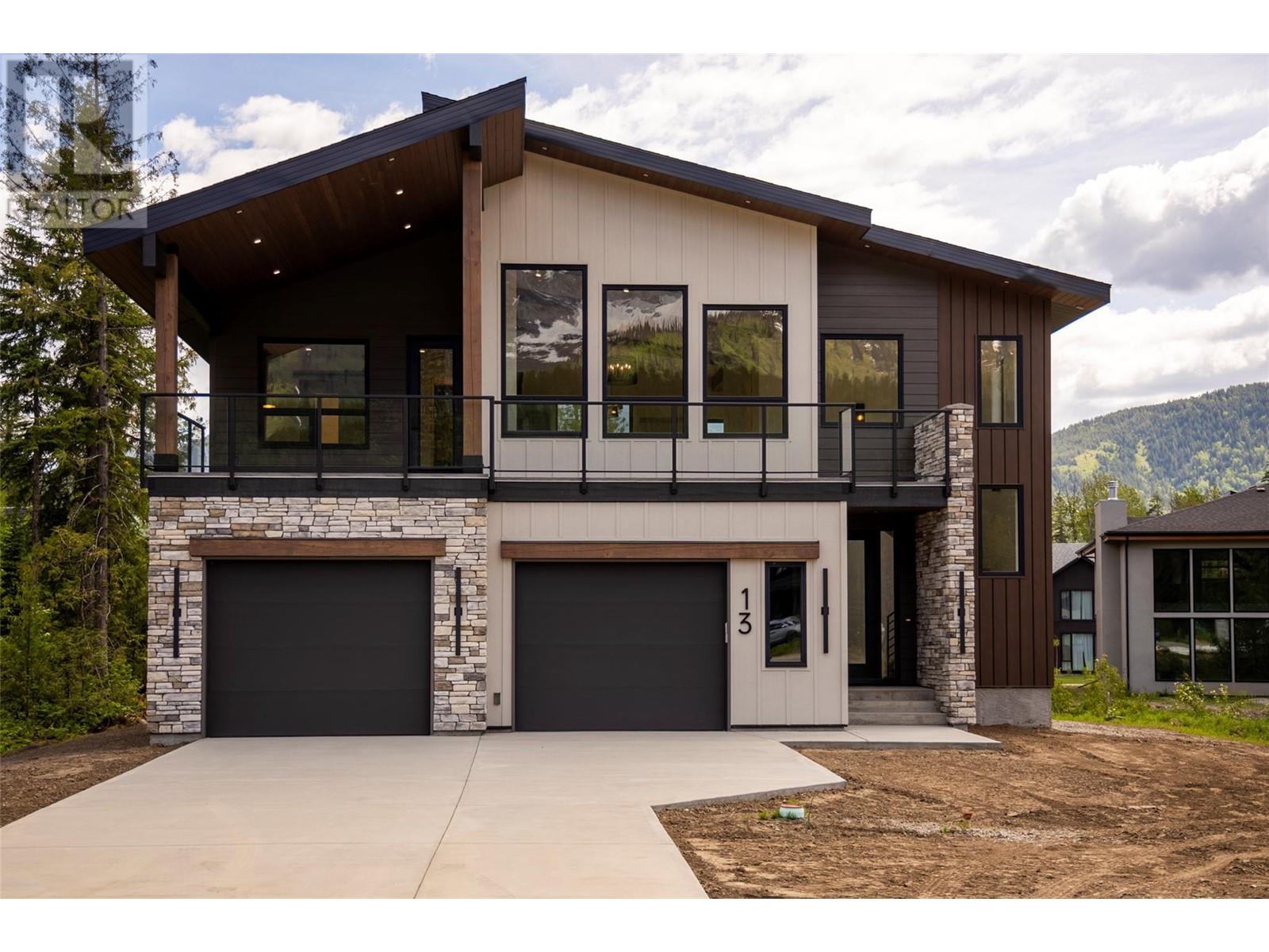 13 Sunset Lane, Fernie, British Columbia  V0B 1M1 - Photo 1 - 10351332