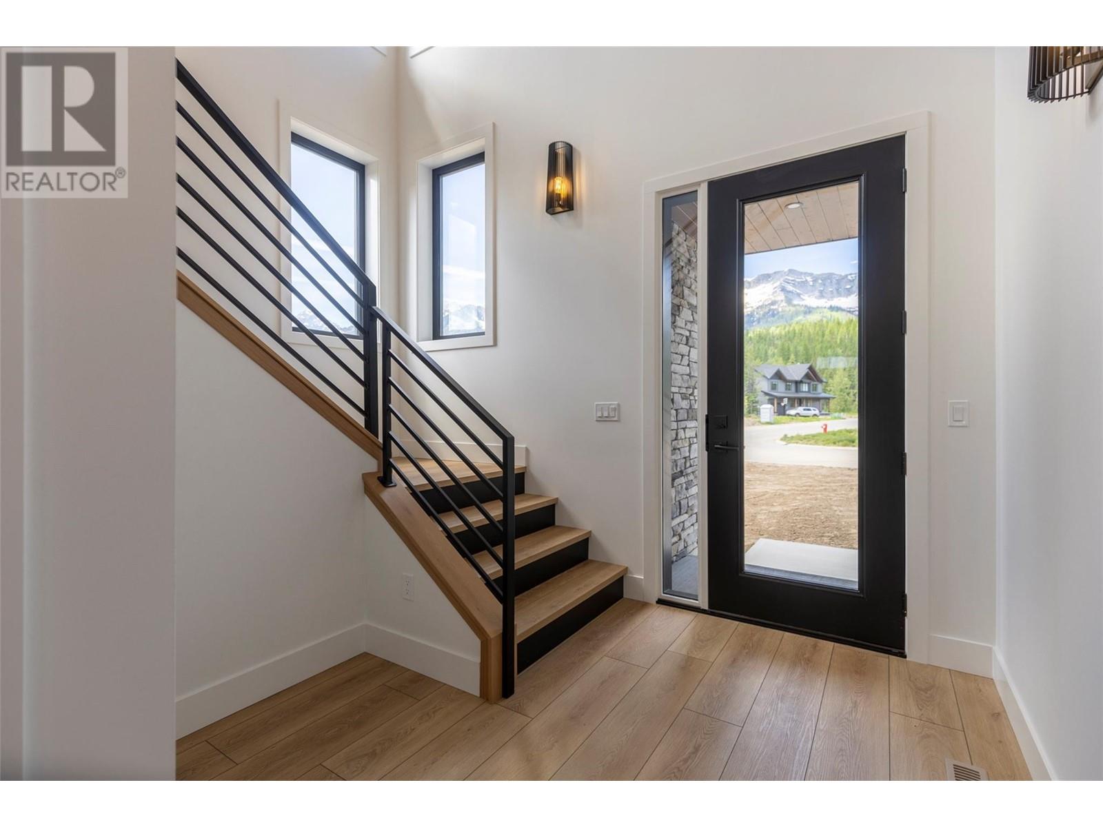 13 Sunset Lane, Fernie, British Columbia  V0B 1M1 - Photo 12 - 10351332