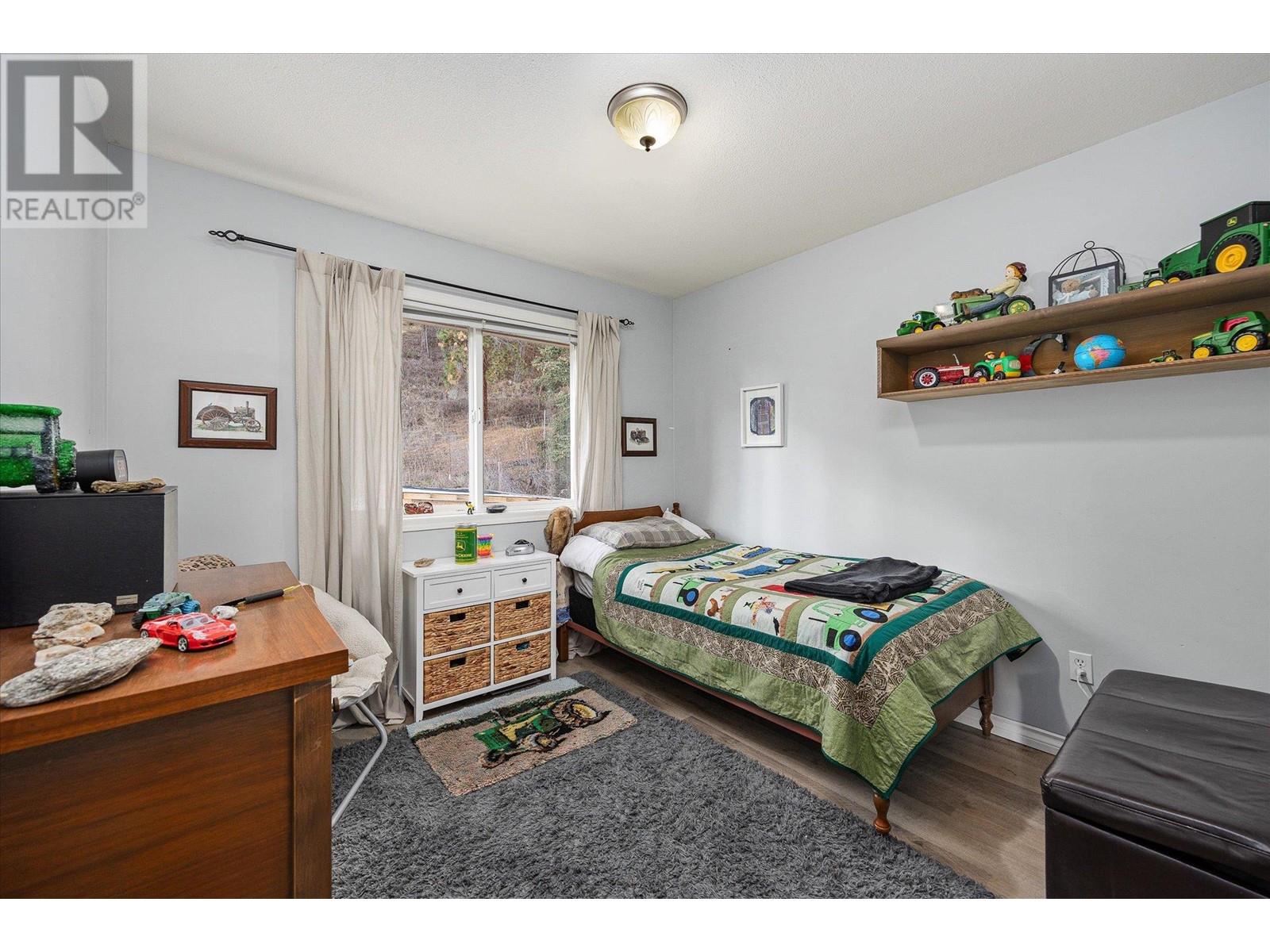 5817 Victoria Street, Peachland, British Columbia  V0H 1X4 - Photo 17 - 10351330