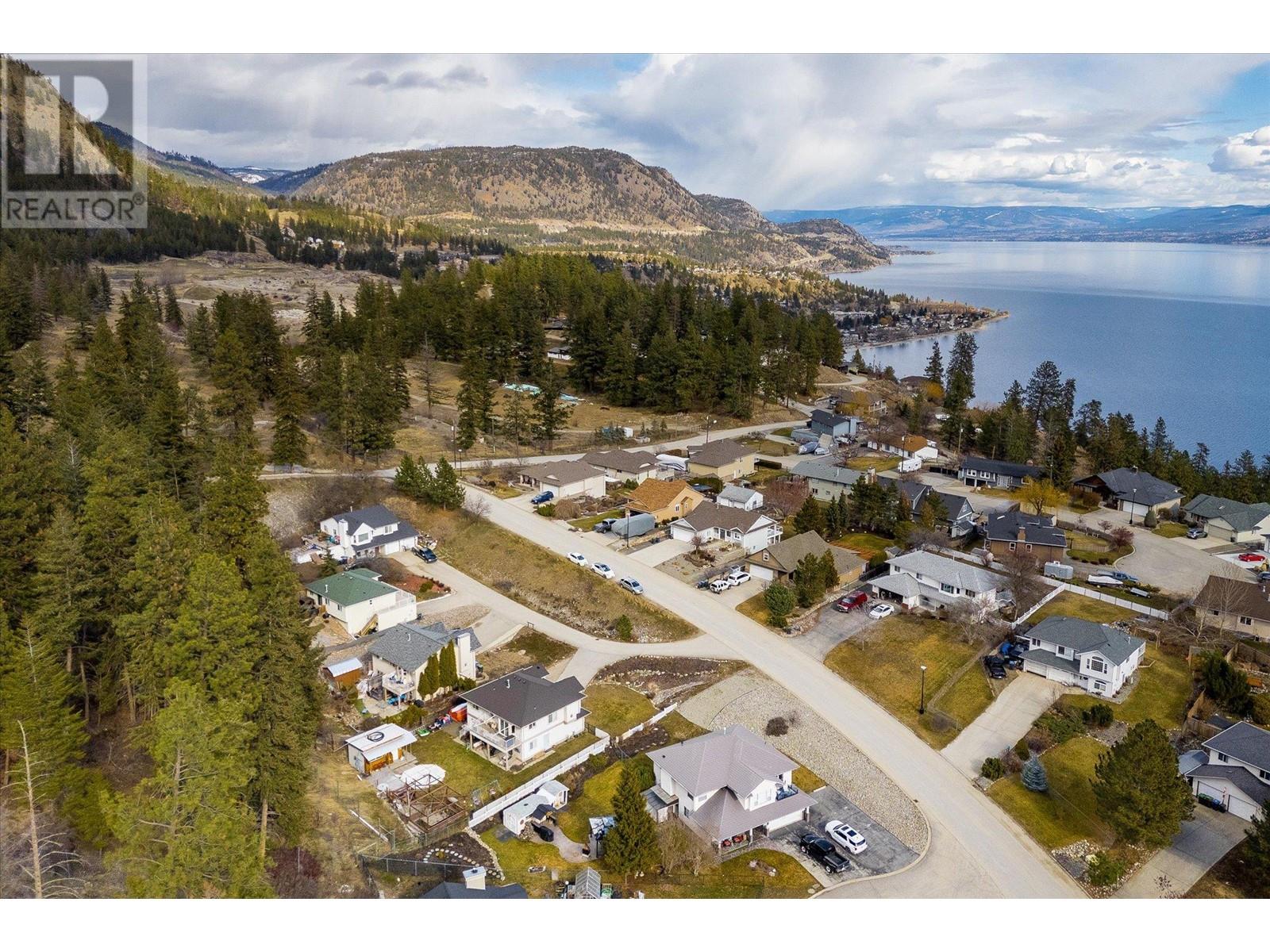 5817 Victoria Street, Peachland, British Columbia  V0H 1X4 - Photo 38 - 10351330