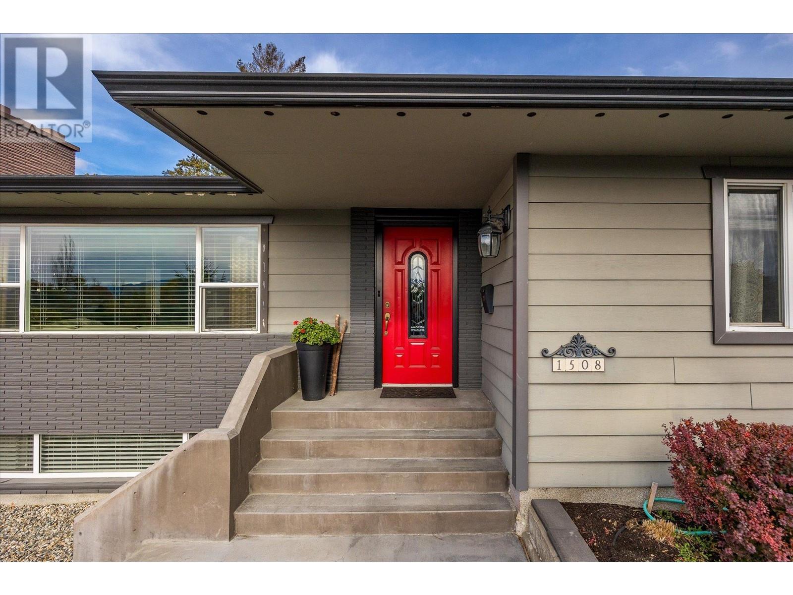 1508 Pinehurst Crescent, Kelowna, British Columbia  V1Y 4H9 - Photo 3 - 10350970