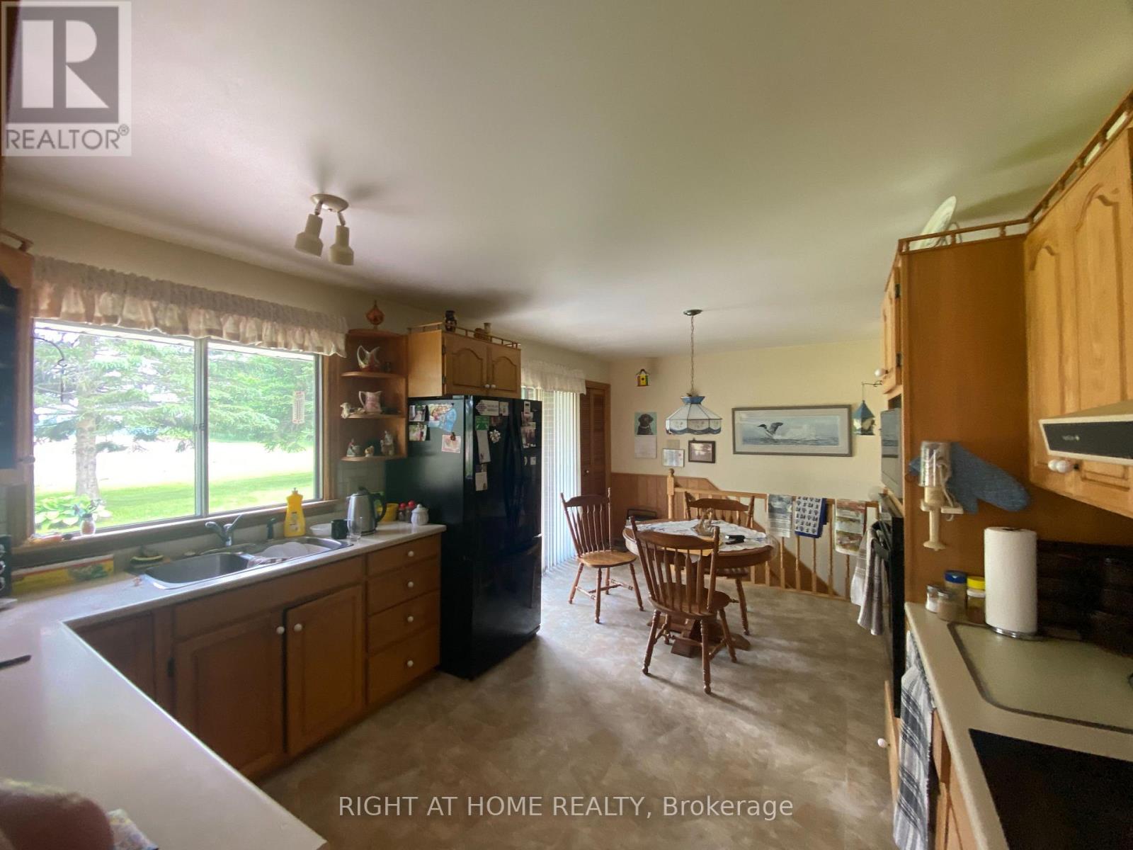 978 15/16 Side Road E, Oro-Medonte, Ontario  L0L 1T0 - Photo 4 - S12206576