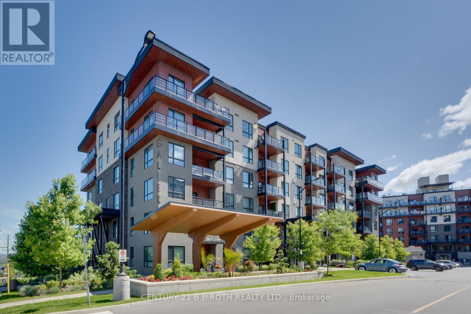 Property at 301 - 300 ESSA ROAD image 1