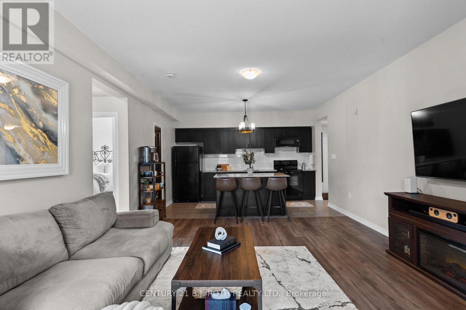 301 - 300 Essa Road, Barrie (0 West), Ontario  L9J 0B9 - Photo 15 - S12206751