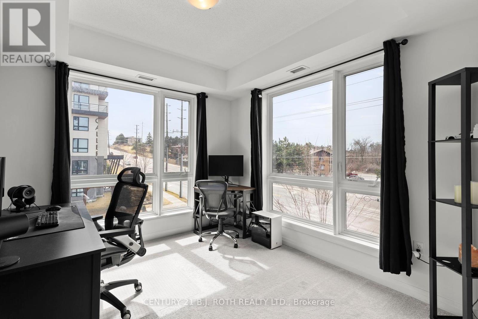 301 - 300 Essa Road, Barrie (0 West), Ontario  L9J 0B9 - Photo 22 - S12206751