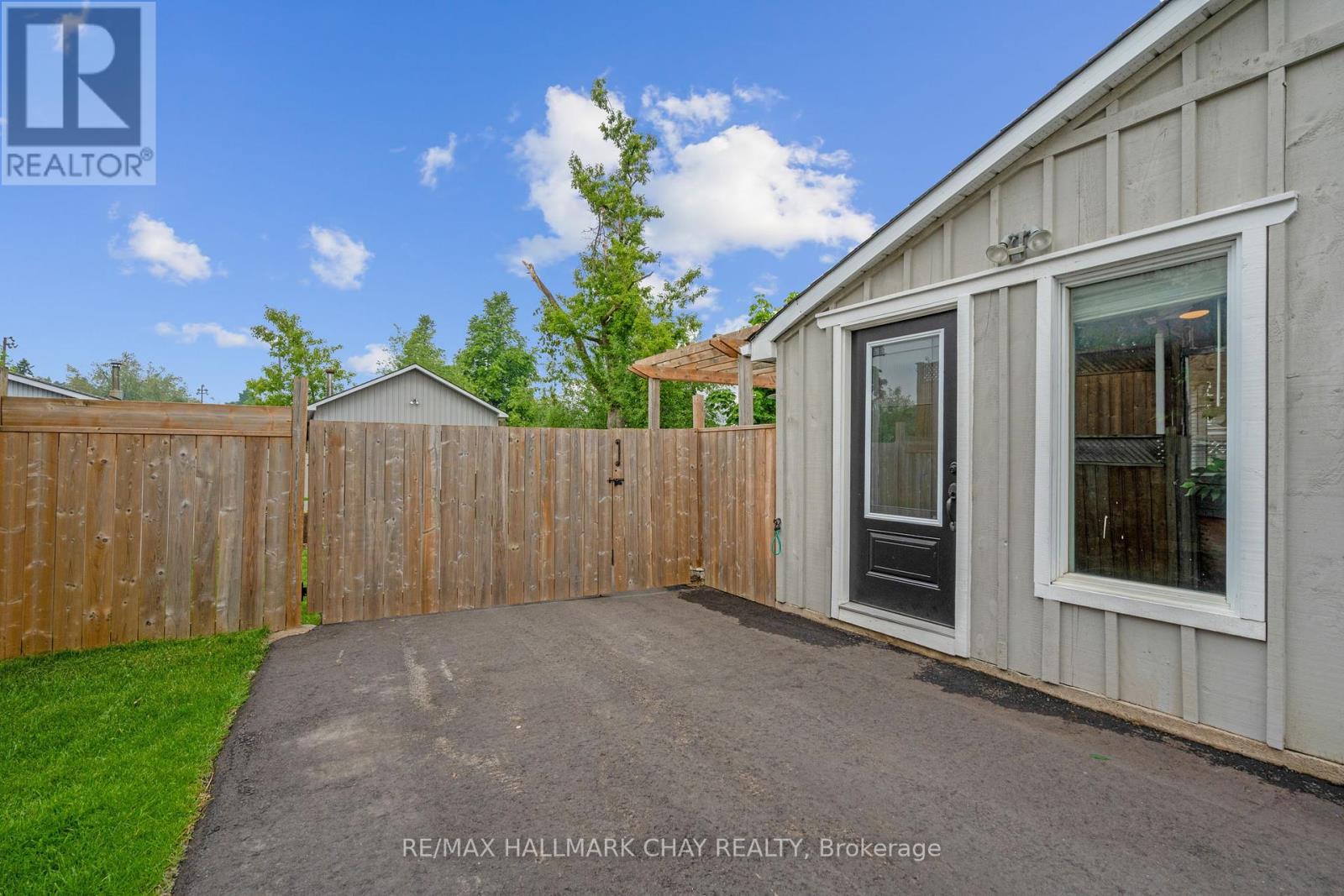 208 Elmer Park, Orillia, Ontario  L3V 2T1 - Photo 29 - S12206760