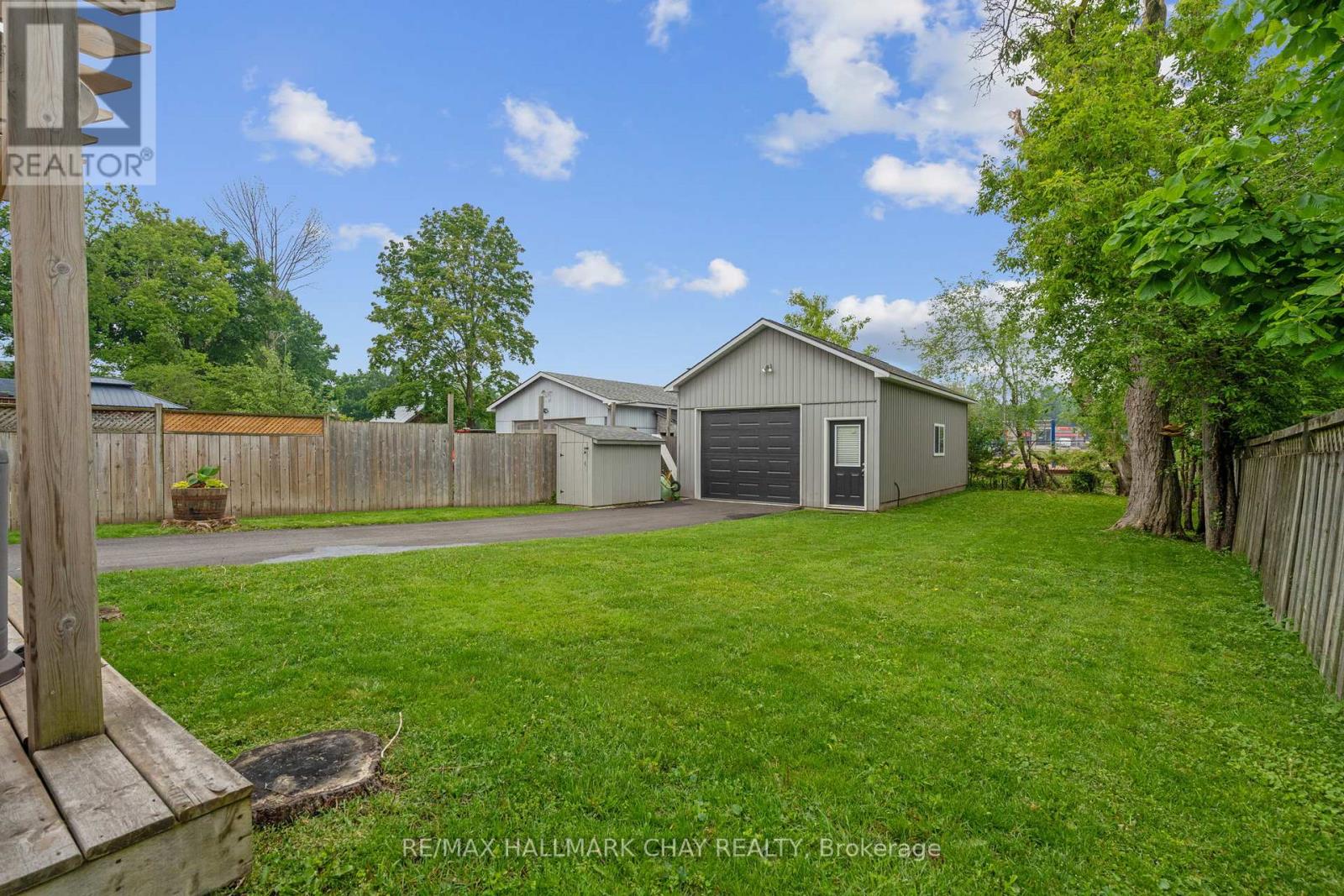 208 Elmer Park, Orillia, Ontario  L3V 2T1 - Photo 36 - S12206760