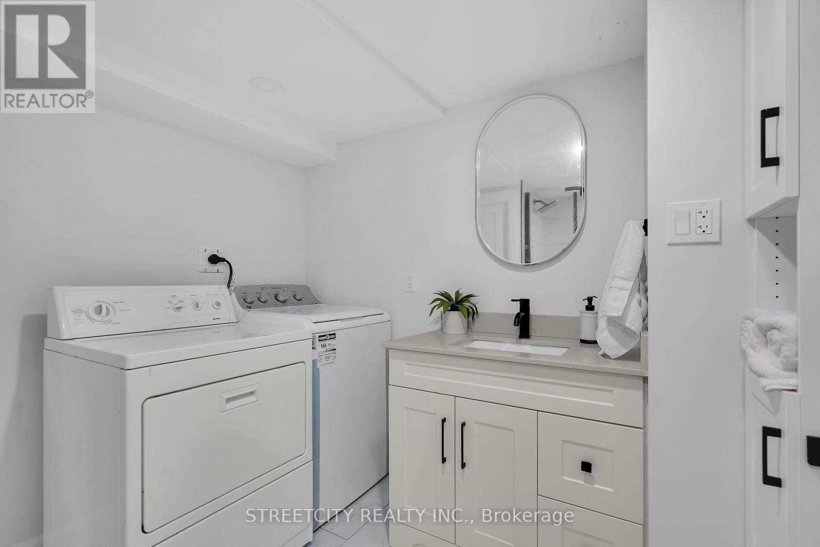5 Thorncrest Crescent, London South, Ontario  N6J 1K4 - Photo 37 - X12206787