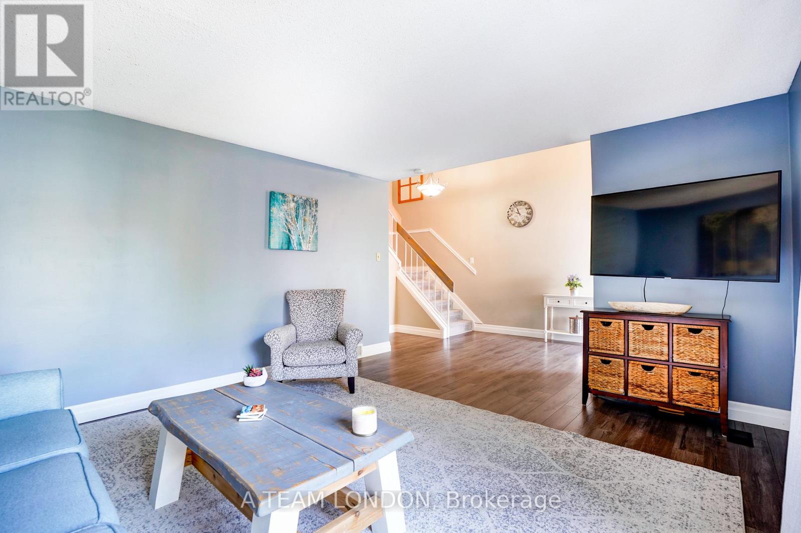 2 Dalhousie Crescent, London South, Ontario  N6K 1N6 - Photo 16 - X12206809