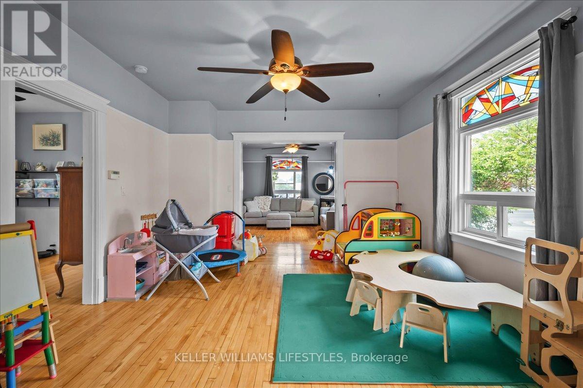 9 Main Street S, Lambton Shores, Ontario  N0N 1J0 - Photo 19 - X12206889