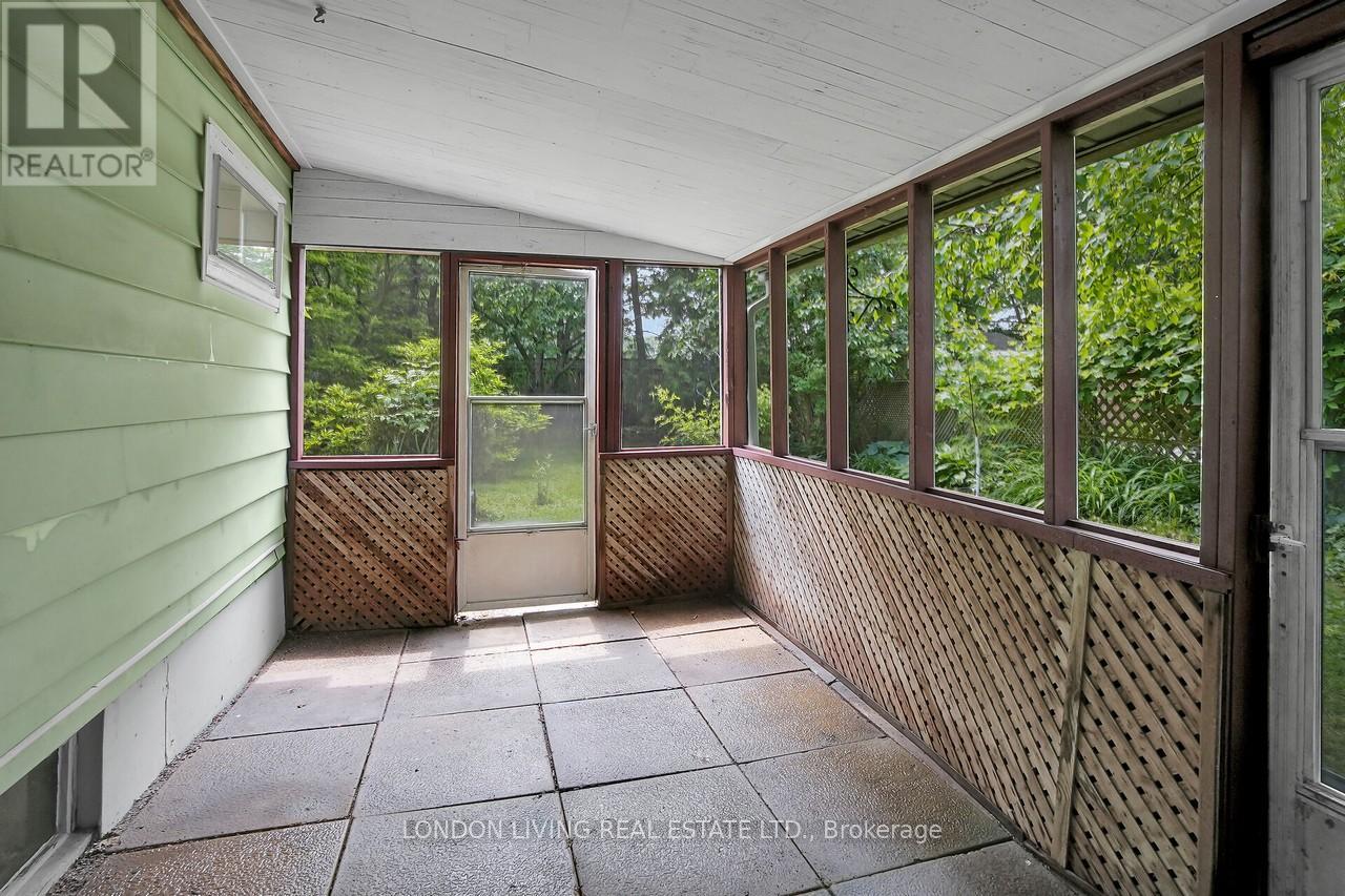 166 Springbank Drive, London South, Ontario  N6J 1E9 - Photo 20 - X12206901