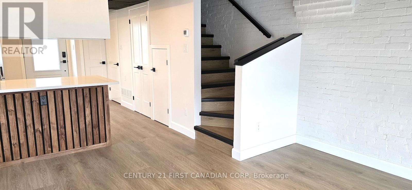 3 - 857 Dundas Street, London East, Ontario  N5W 2Z8 - Photo 8 - X12206908