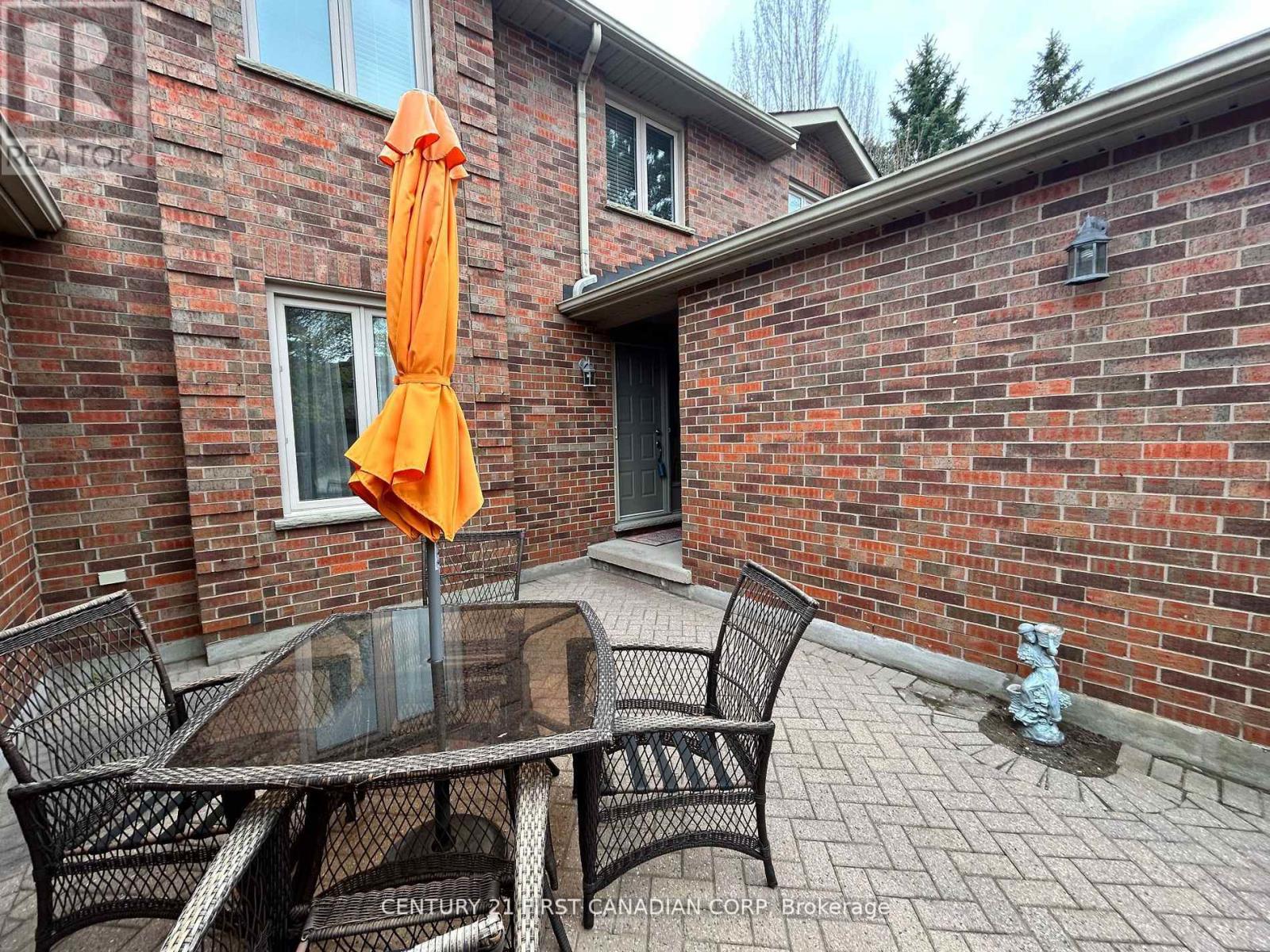 28 - 70 Sunnyside Drive, London North, Ontario  N5X 3W4 - Photo 4 - X12206941