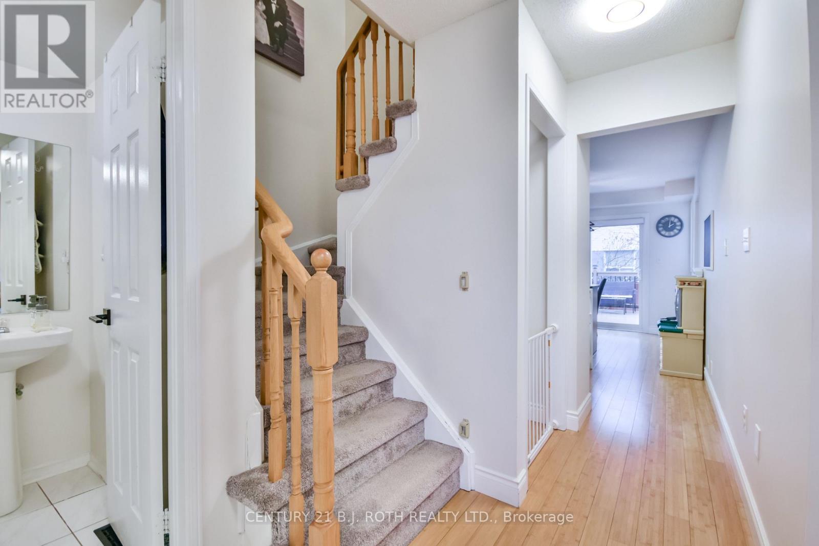 1162 Andrade Lane, Innisfil, Ontario  L9S 4X7 - Photo 10 - N12194373