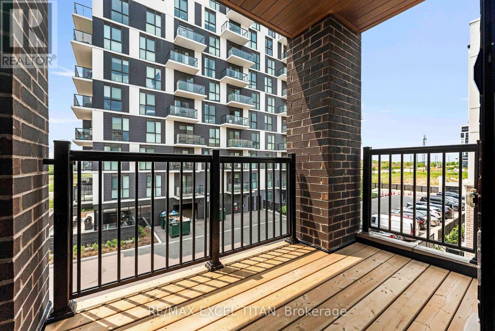 332 - 349 Wheat Boom Drive, Oakville, Ontario  L6H 7X5 - Photo 10 - W12206591