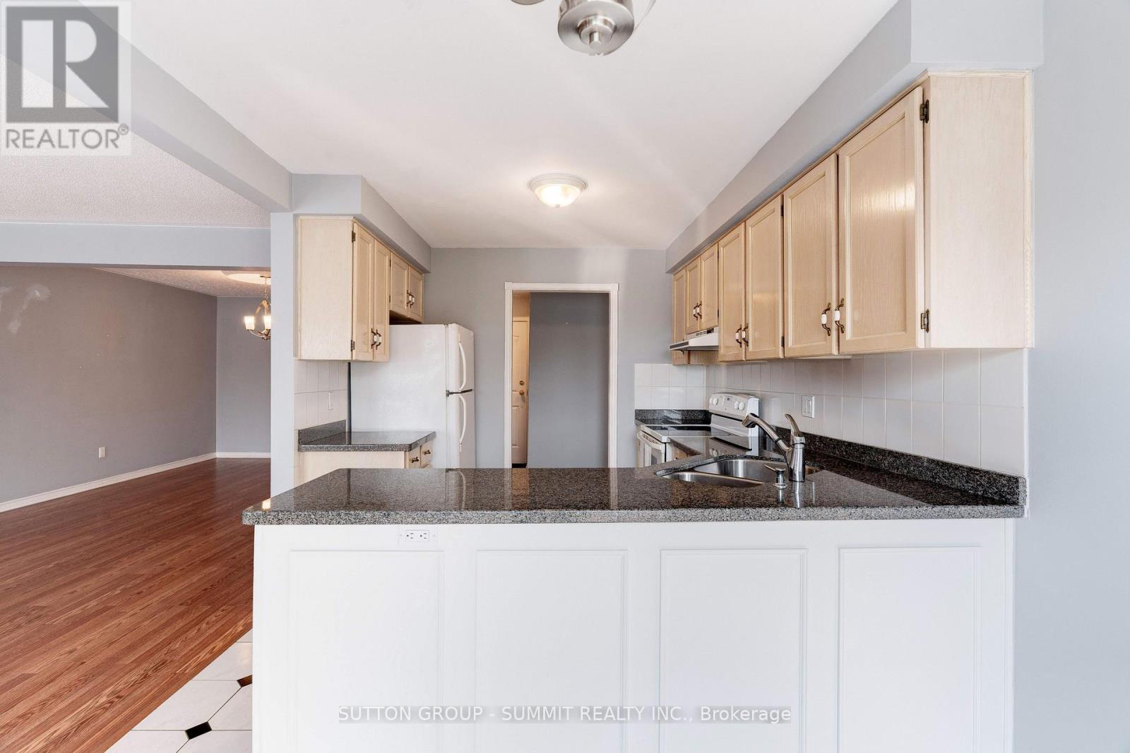 55 - 3050 Pinemeadow Drive, Burlington, Ontario  L7M 3X5 - Photo 13 - W12206646