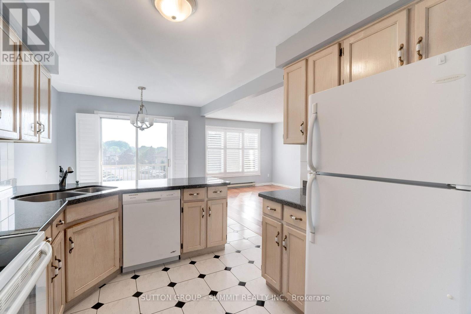 55 - 3050 Pinemeadow Drive, Burlington, Ontario  L7M 3X5 - Photo 15 - W12206646
