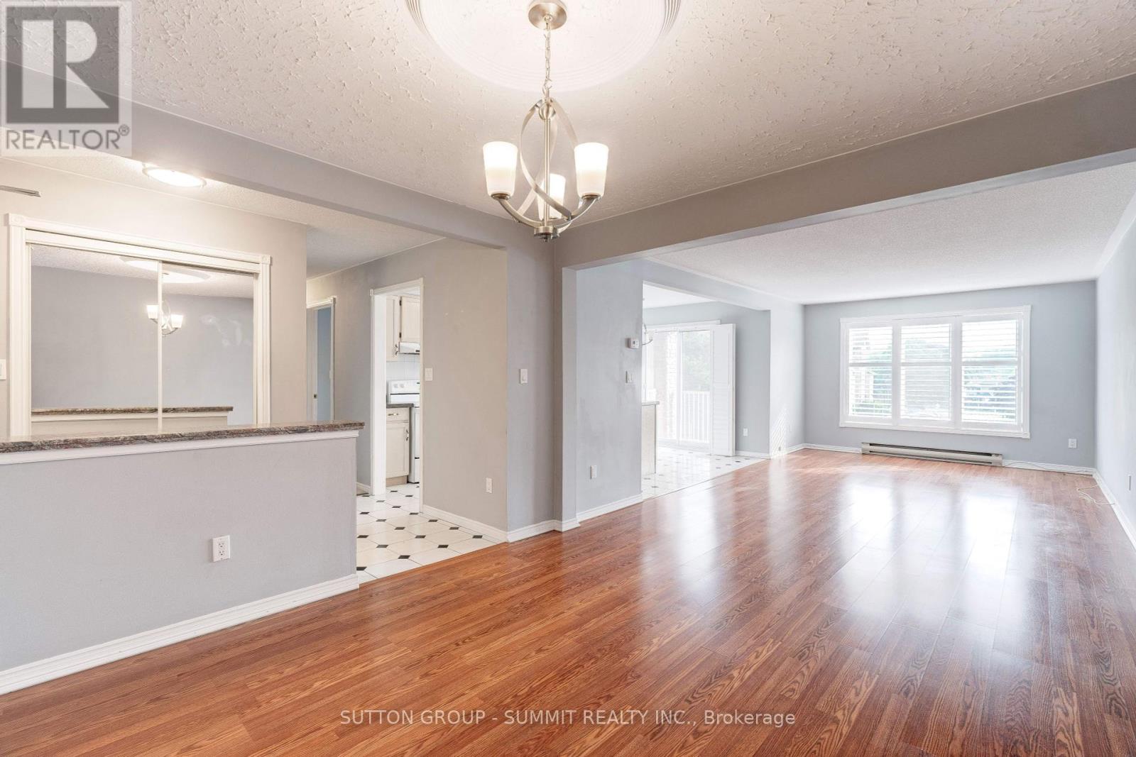 55 - 3050 Pinemeadow Drive, Burlington, Ontario  L7M 3X5 - Photo 6 - W12206646