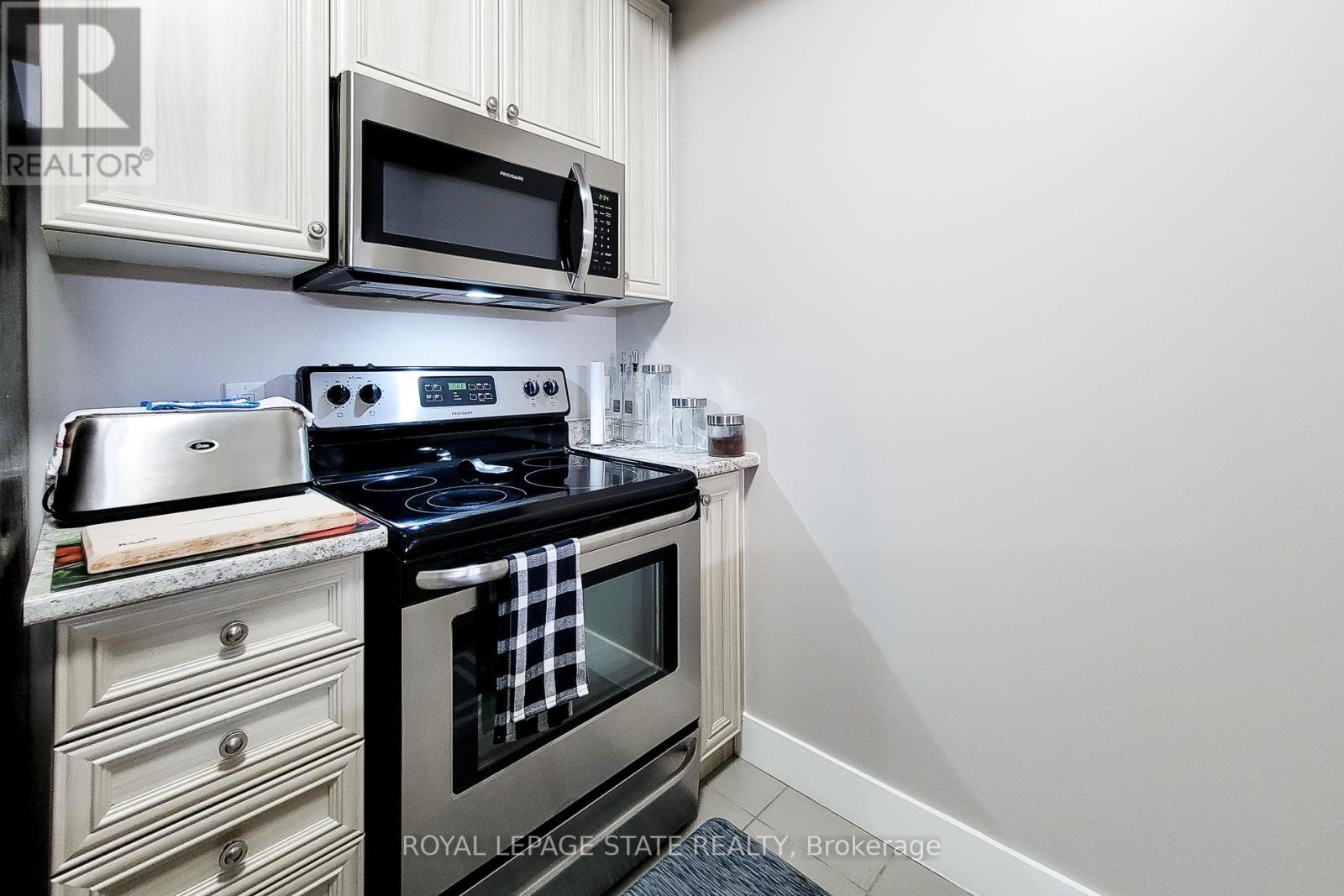 320 - 5010 Corporate Drive, Burlington, Ontario  L7L 0H6 - Photo 26 - W12206671