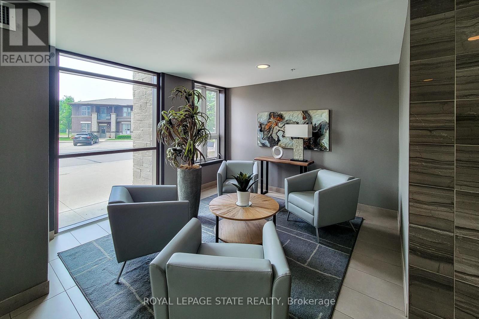 320 - 5010 Corporate Drive, Burlington, Ontario  L7L 0H6 - Photo 5 - W12206671