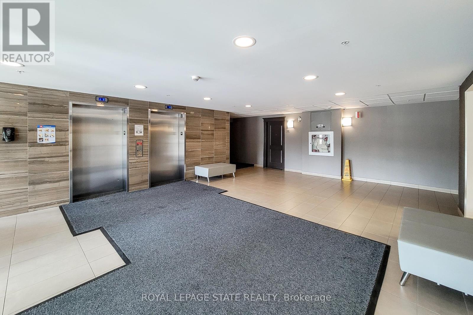 320 - 5010 Corporate Drive, Burlington, Ontario  L7L 0H6 - Photo 6 - W12206671