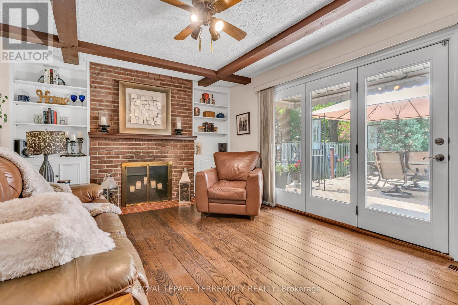 3521 Pinesmoke Crescent, Mississauga, Ontario  L4Y 3L4 - Photo 4 - W12206676