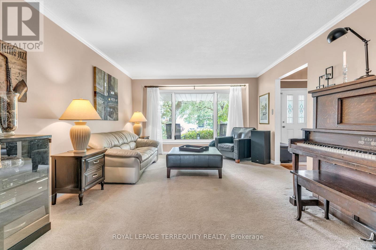 3521 Pinesmoke Crescent, Mississauga, Ontario  L4Y 3L4 - Photo 8 - W12206676