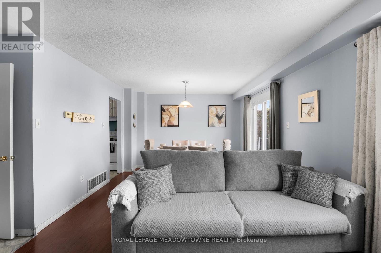6058 Starfield Crescent, Mississauga, Ontario  L5N 1X1 - Photo 4 - W12206687