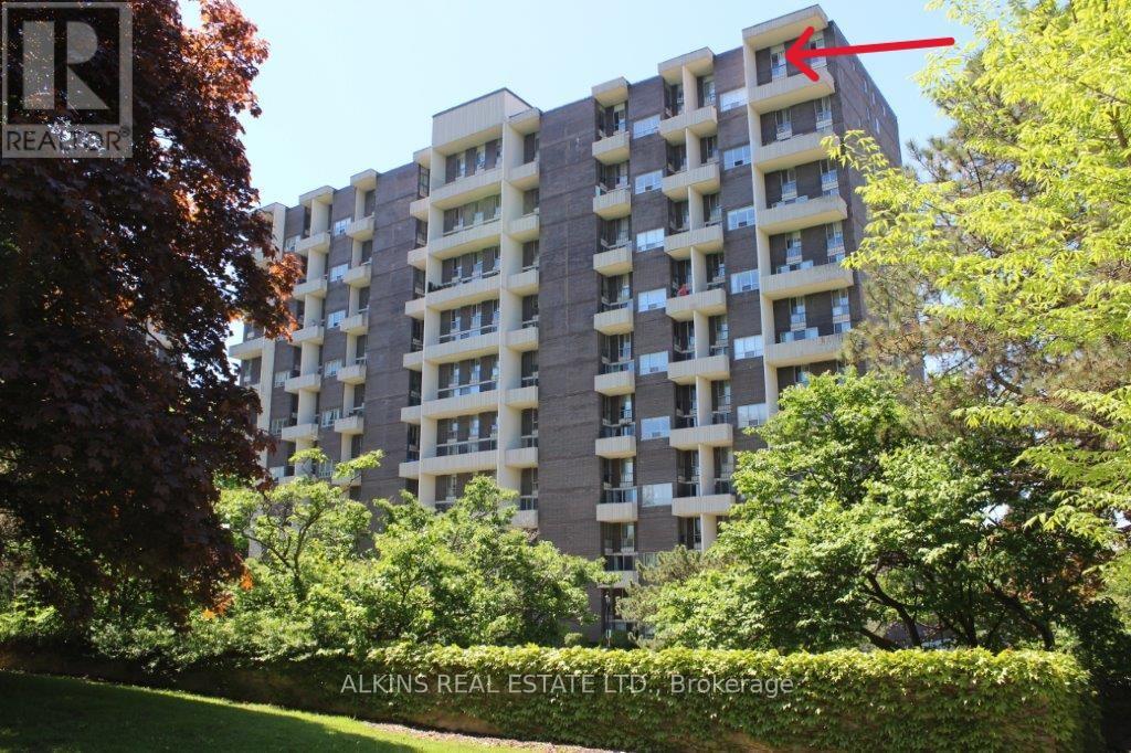922 - 35 Ormskirk Avenue, Toronto, Ontario  M6S 1A8 - Photo 1 - W12206697