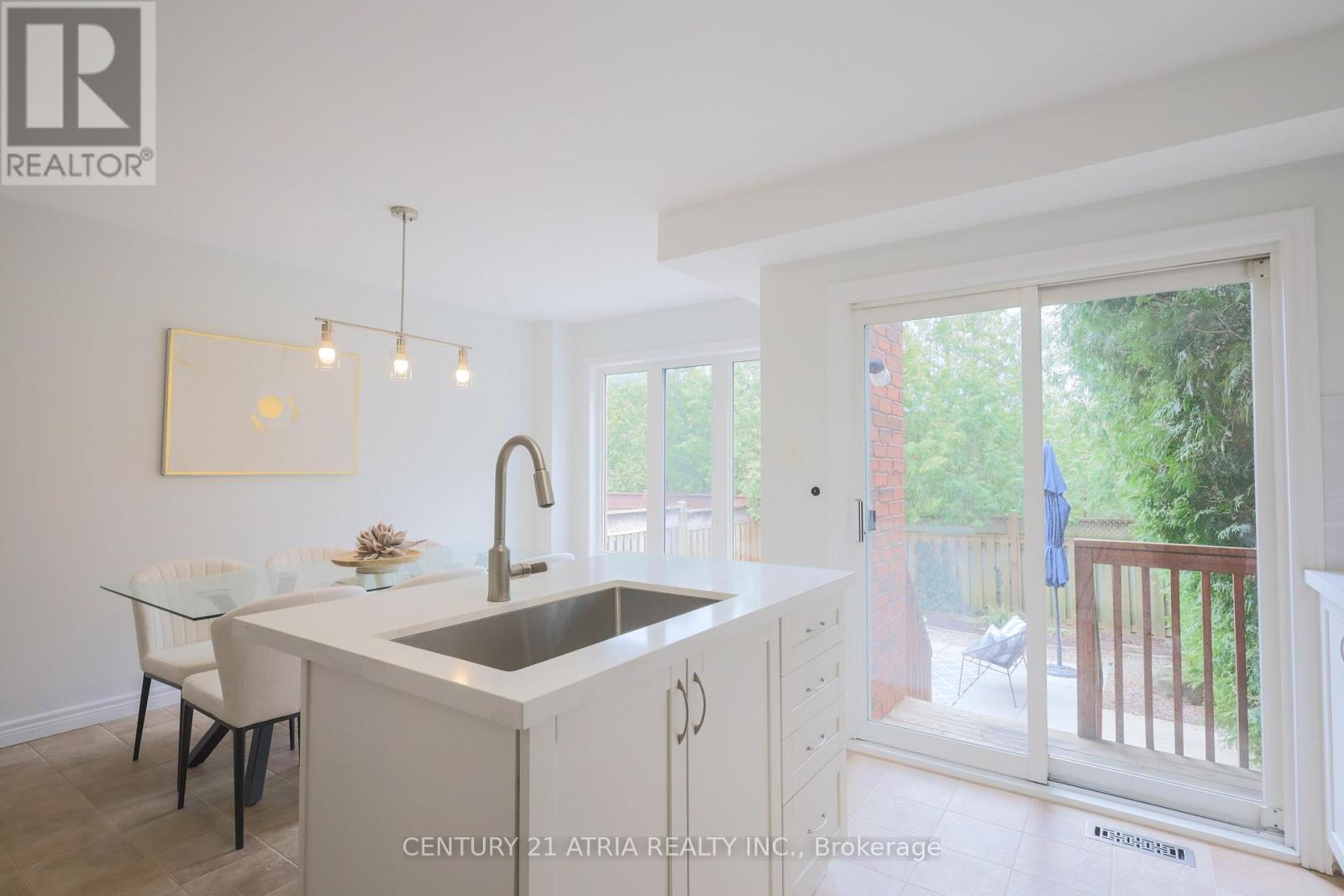 1478 Warbler Road, Oakville, Ontario  L6M 3Z7 - Photo 12 - W12206713
