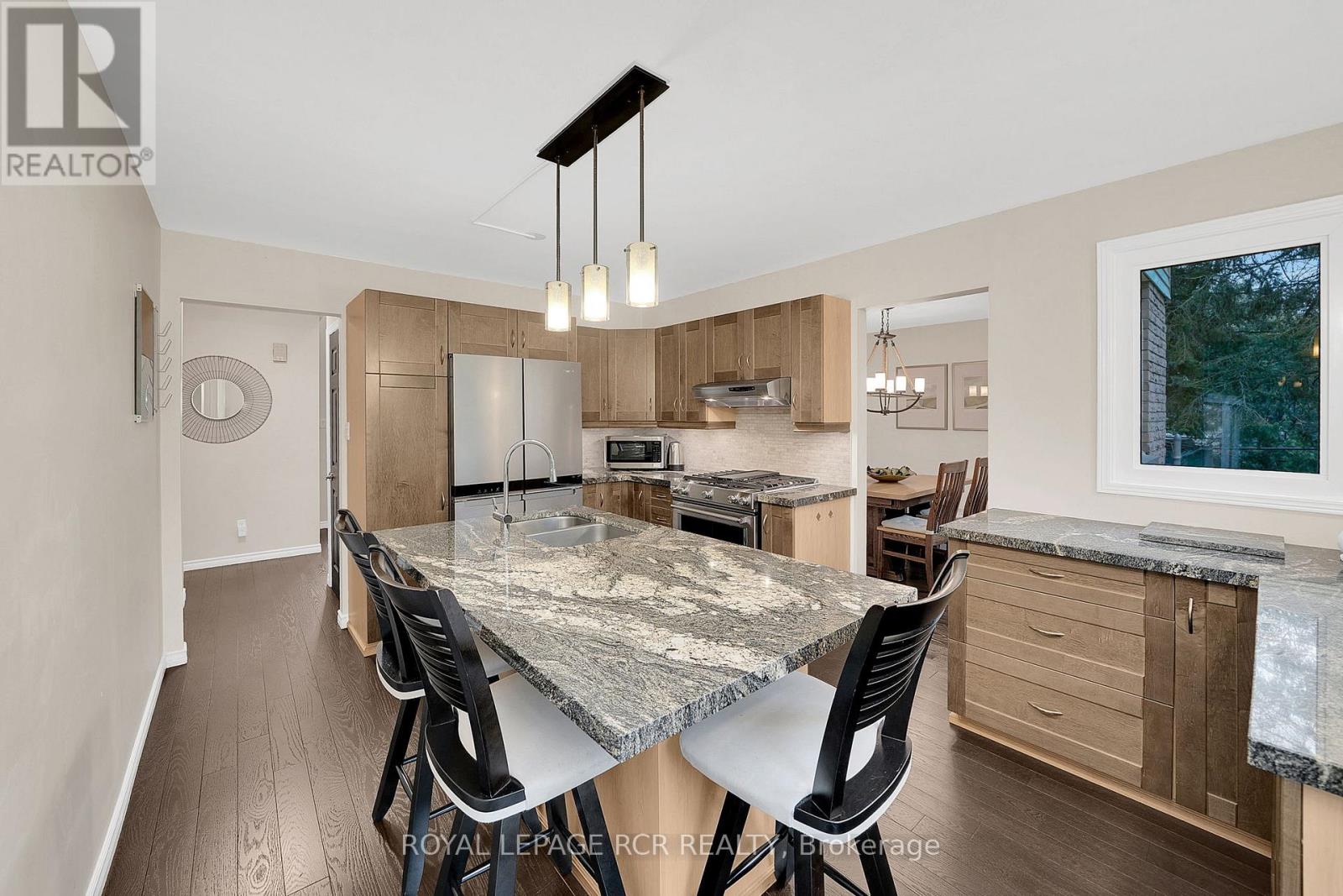 15 Brawton Drive, Caledon, Ontario  L7E 0C9 - Photo 13 - W12206714