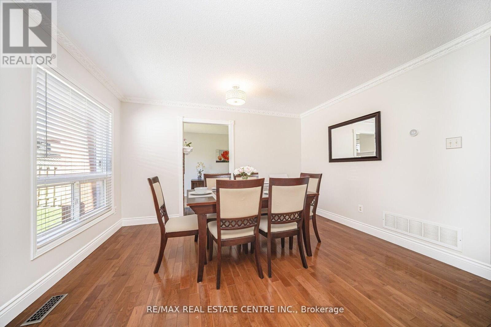 36 Lockwood Road, Brampton, Ontario  L6Y 4T7 - Photo 24 - W12206729
