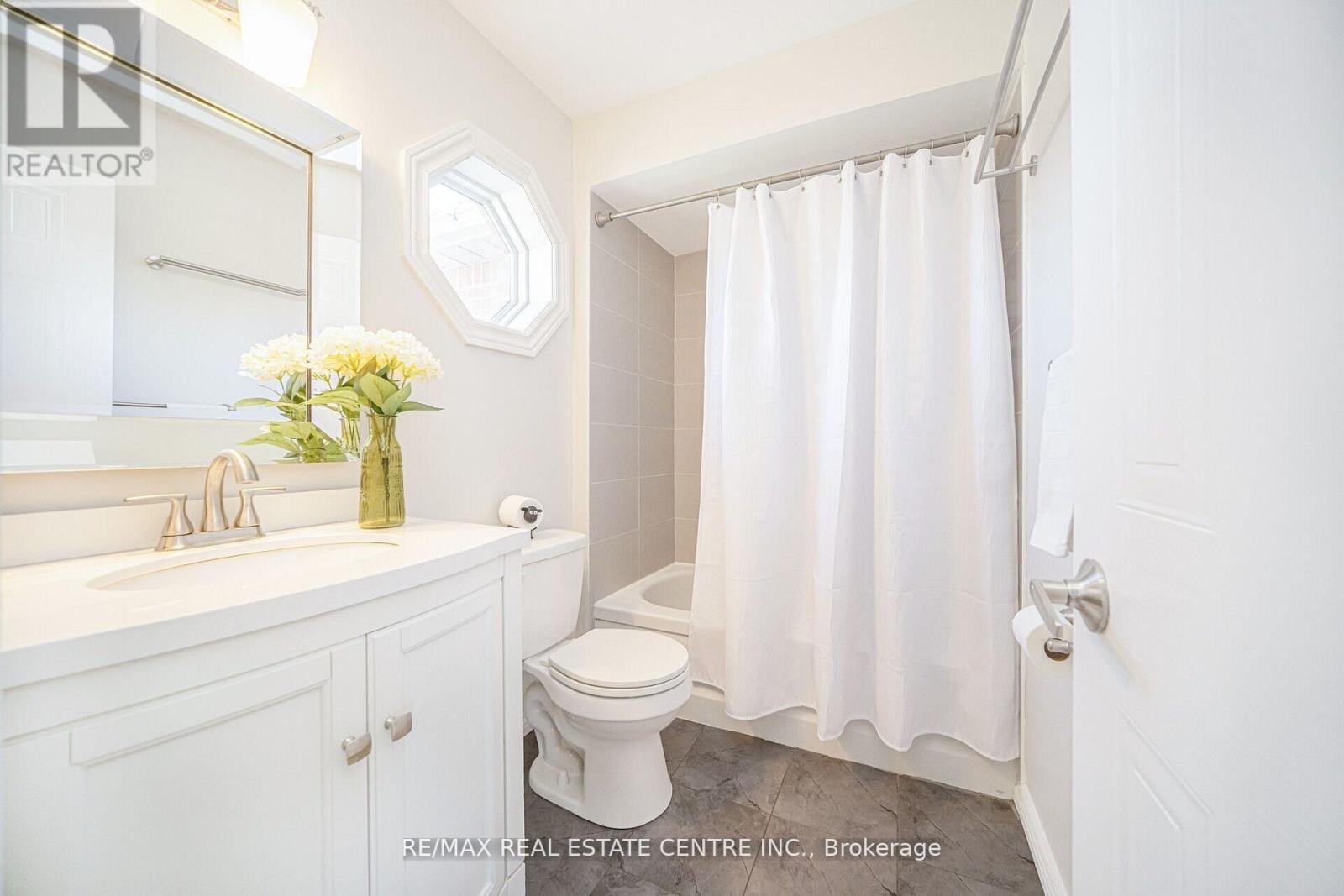 36 Lockwood Road, Brampton, Ontario  L6Y 4T7 - Photo 36 - W12206729