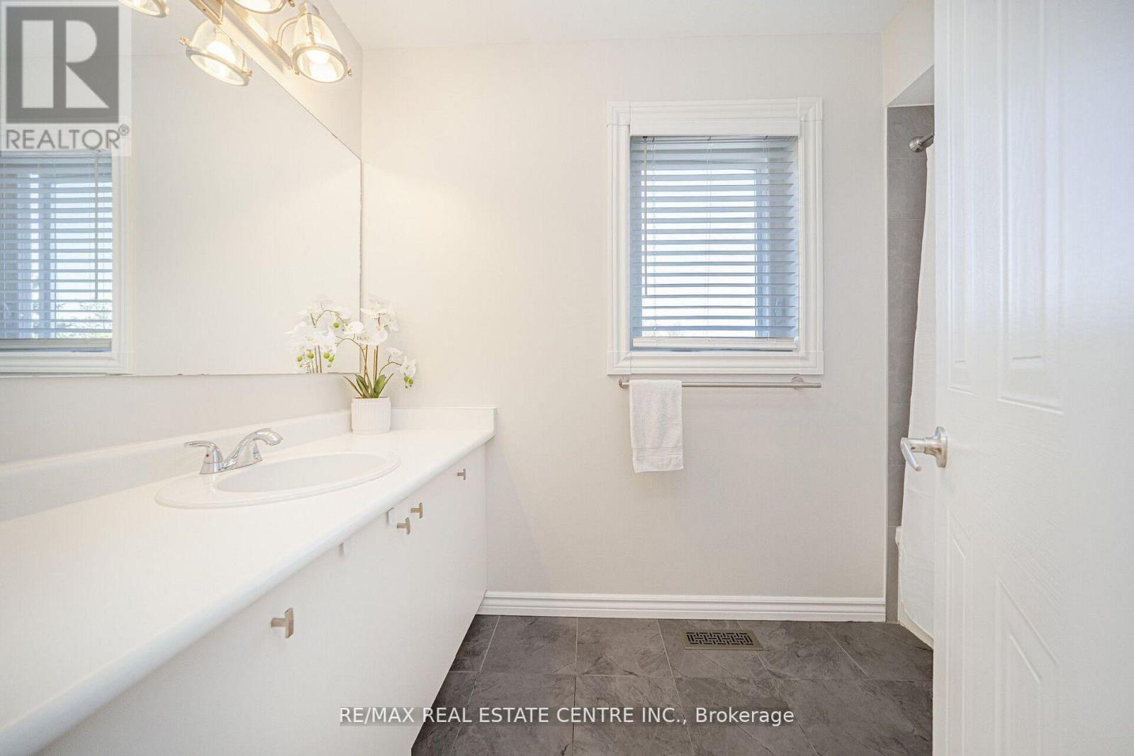 36 Lockwood Road, Brampton, Ontario  L6Y 4T7 - Photo 39 - W12206729