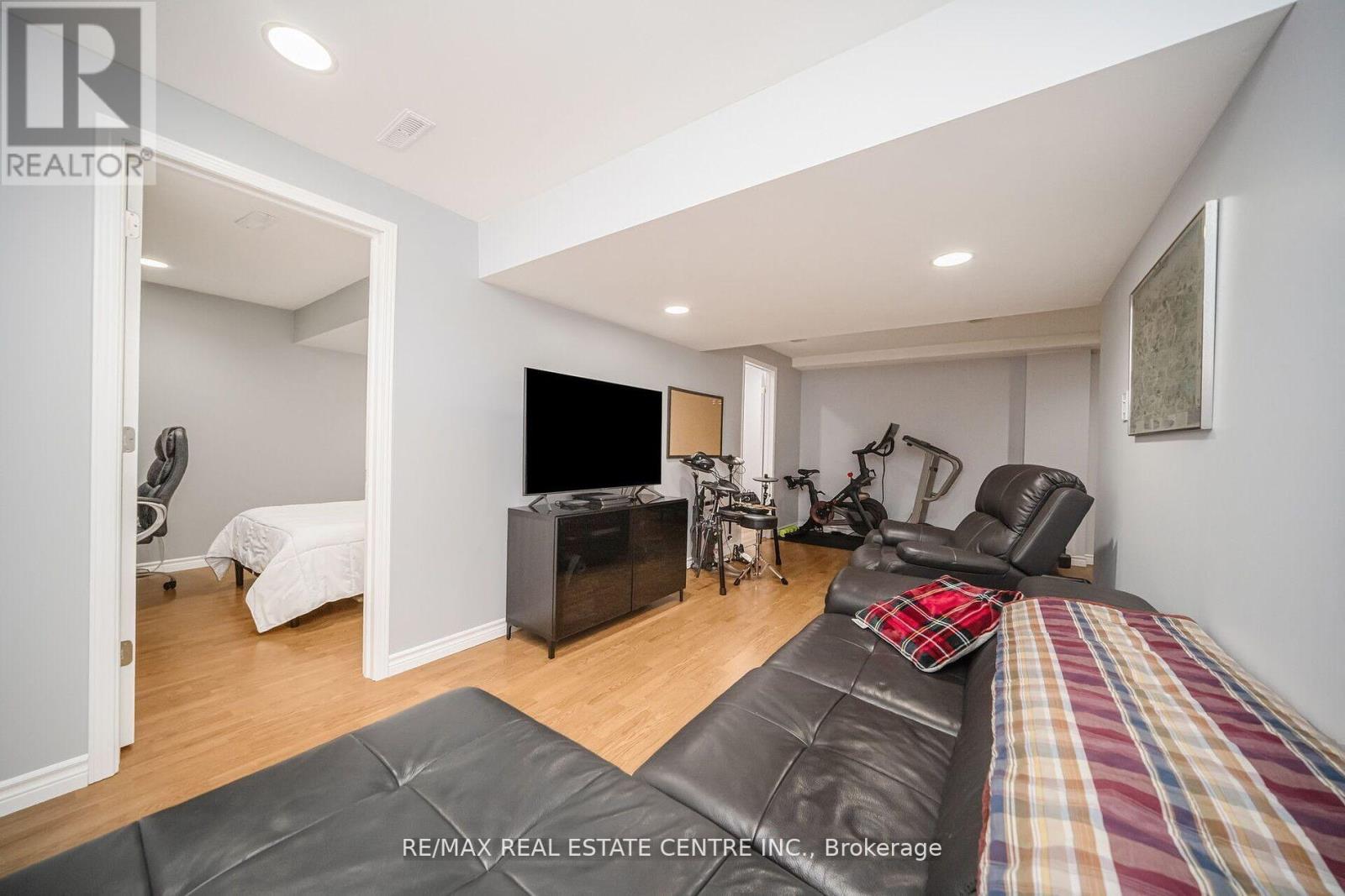 36 Lockwood Road, Brampton, Ontario  L6Y 4T7 - Photo 42 - W12206729