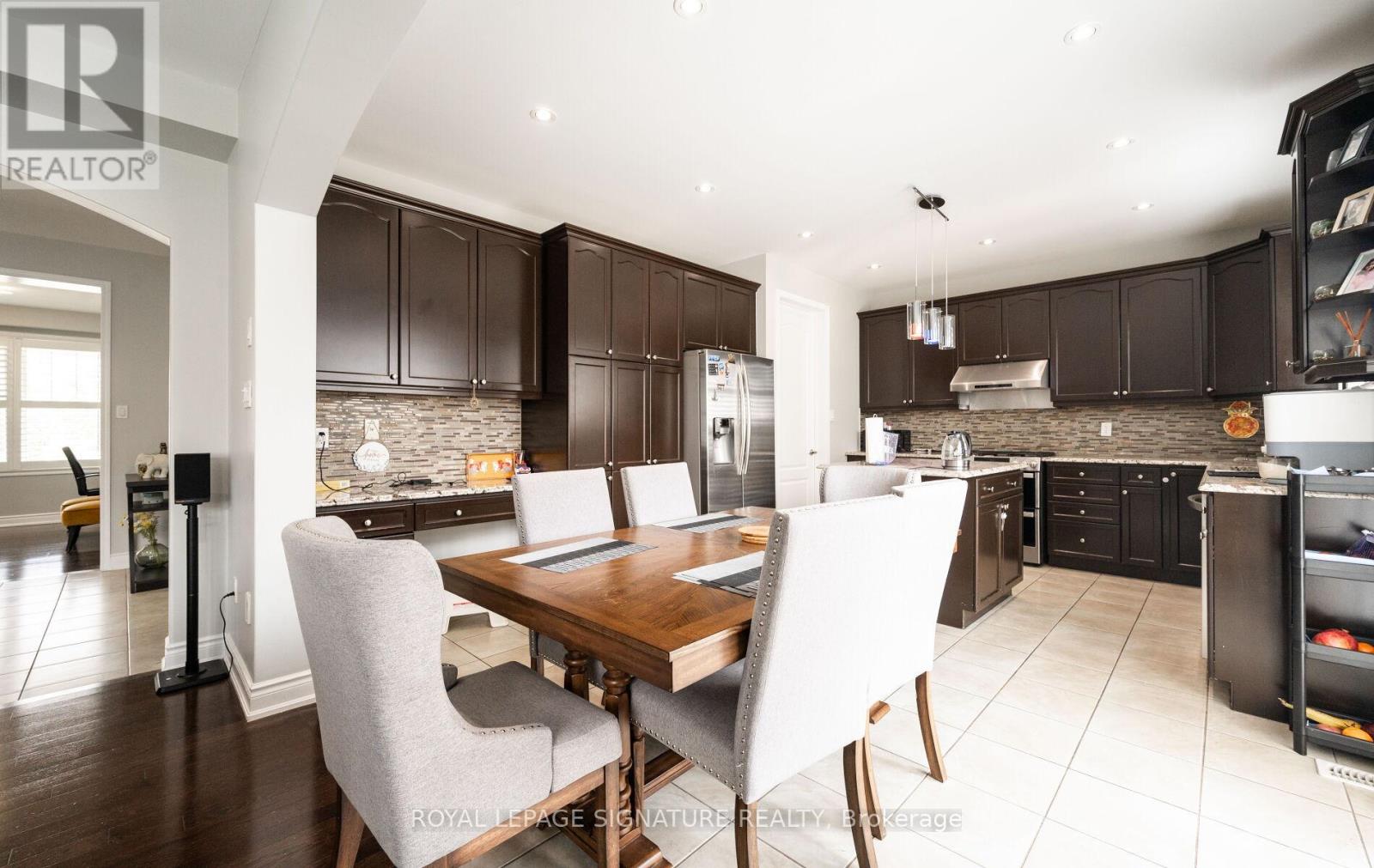 1071 Syndenham Lane, Milton, Ontario  L9T 8J1 - Photo 12 - W12206735