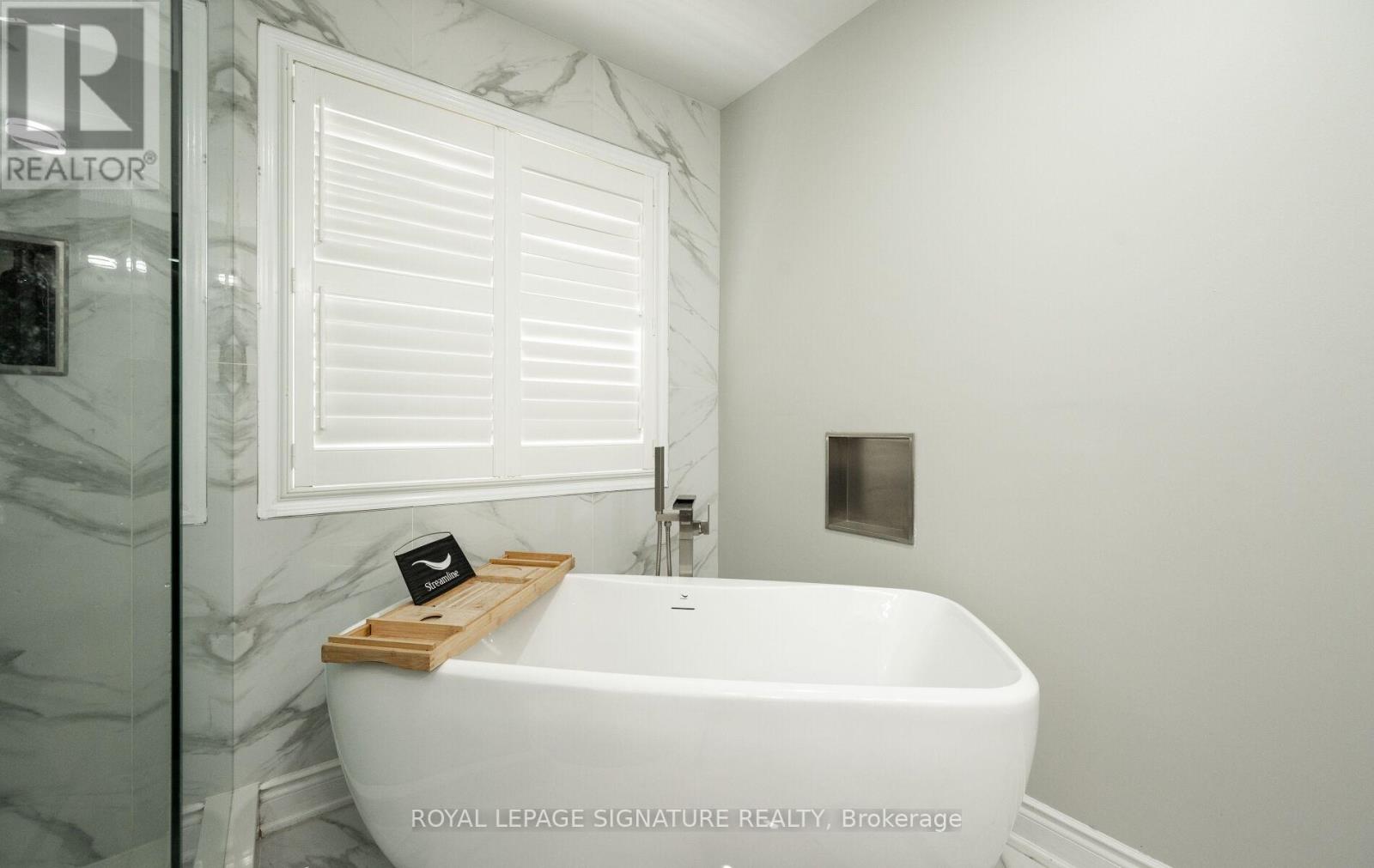 1071 Syndenham Lane, Milton, Ontario  L9T 8J1 - Photo 21 - W12206735